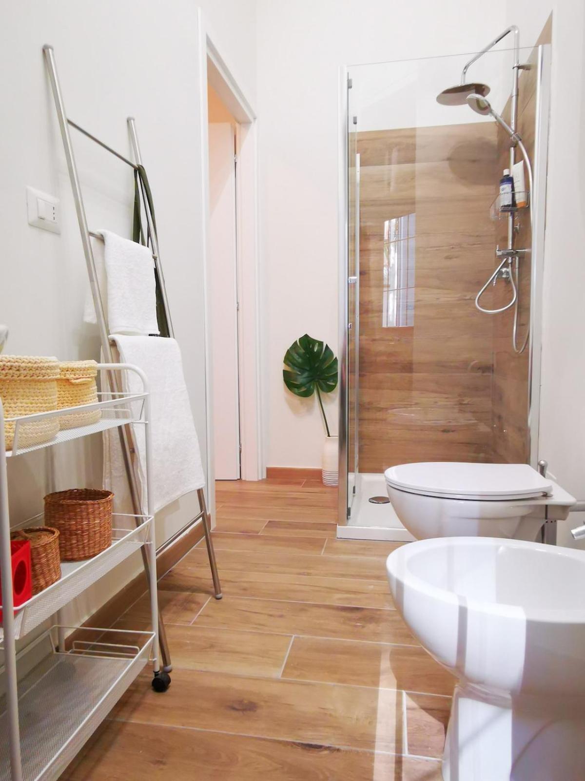 Apartment Cozy 50 Meters From The Metro