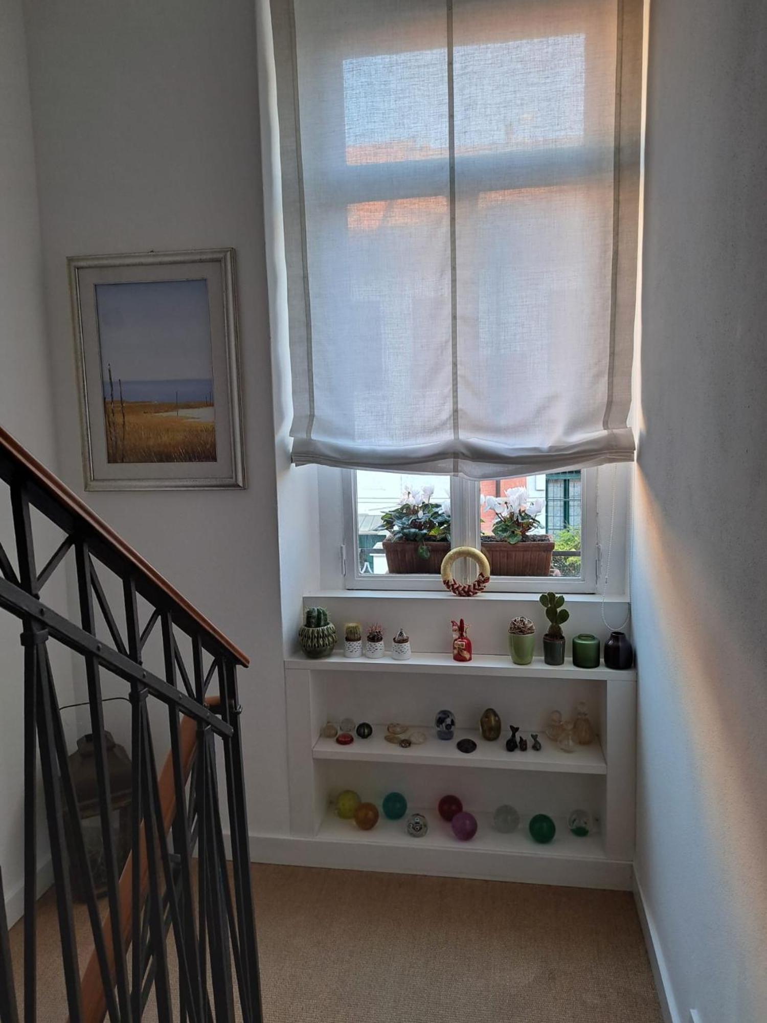 Frühstückspension Casa Mari - Free Secure Parking, Breakfast, Private Bathroom, Wifi, Garden, Aircon, 3 Min Walk To Metro And Train Station Mailand