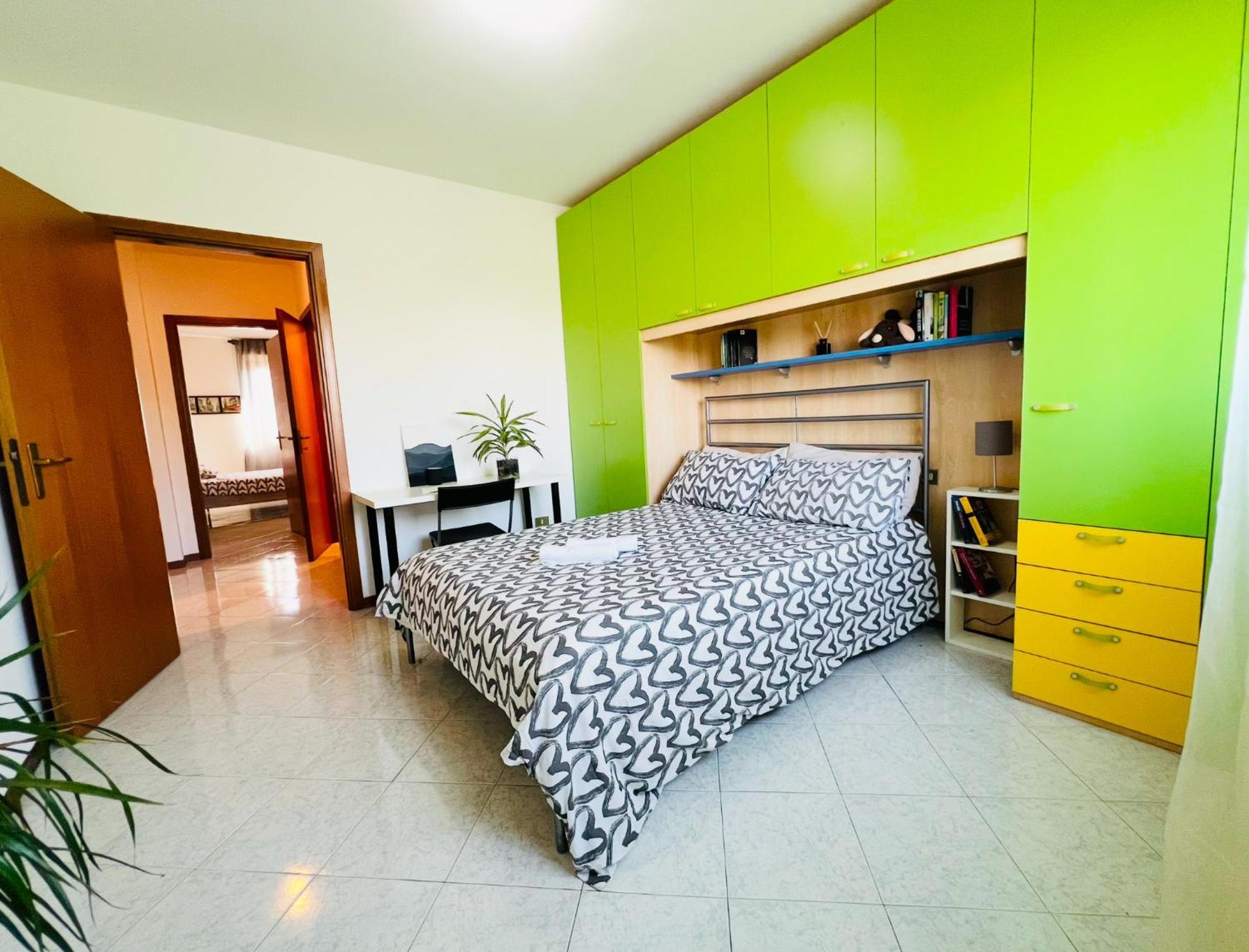 Big In Navigli District With 2 Balcony And Parking Milano