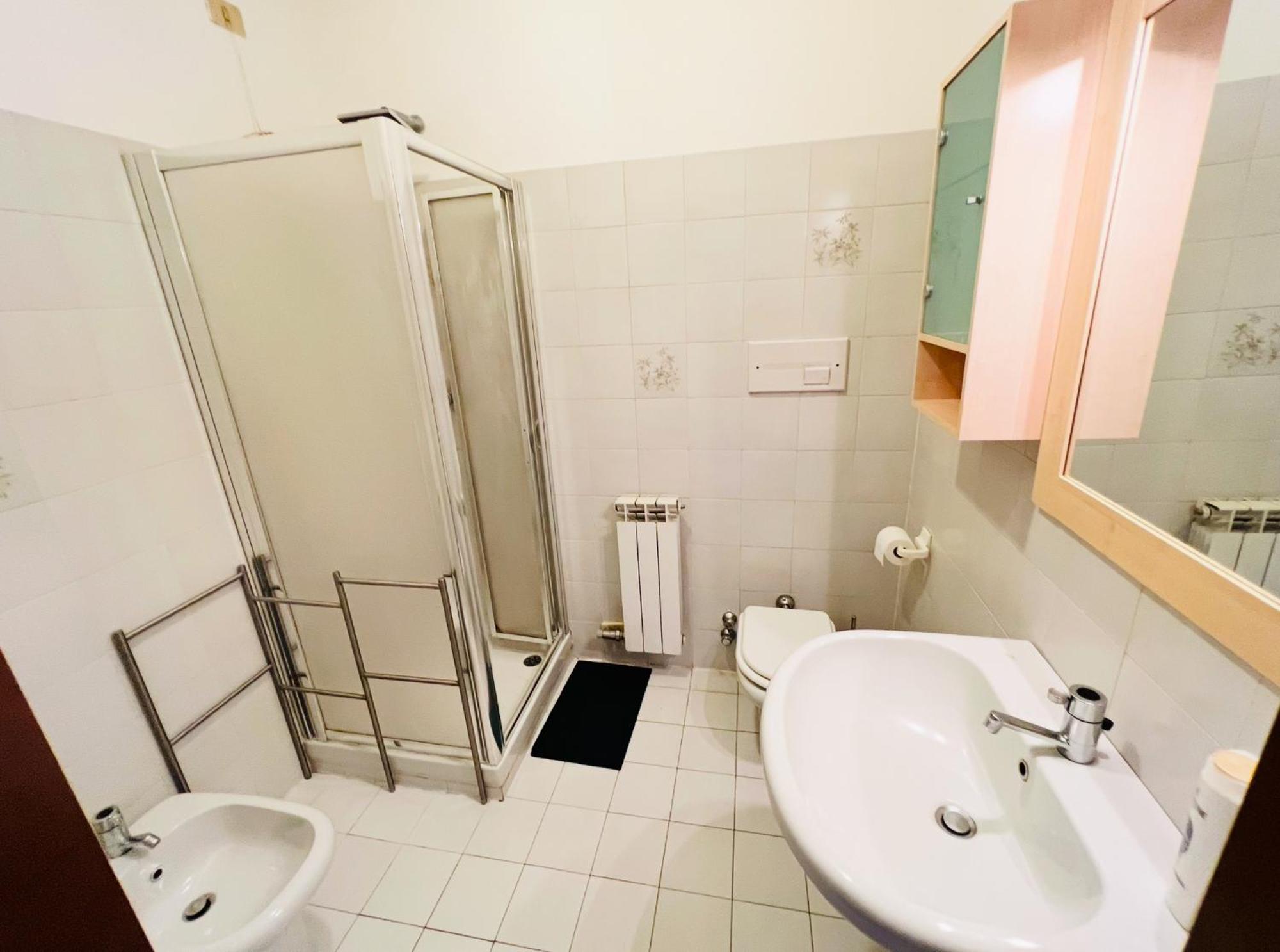 Leilighet Big In Navigli District With 2 Balcony And Parking