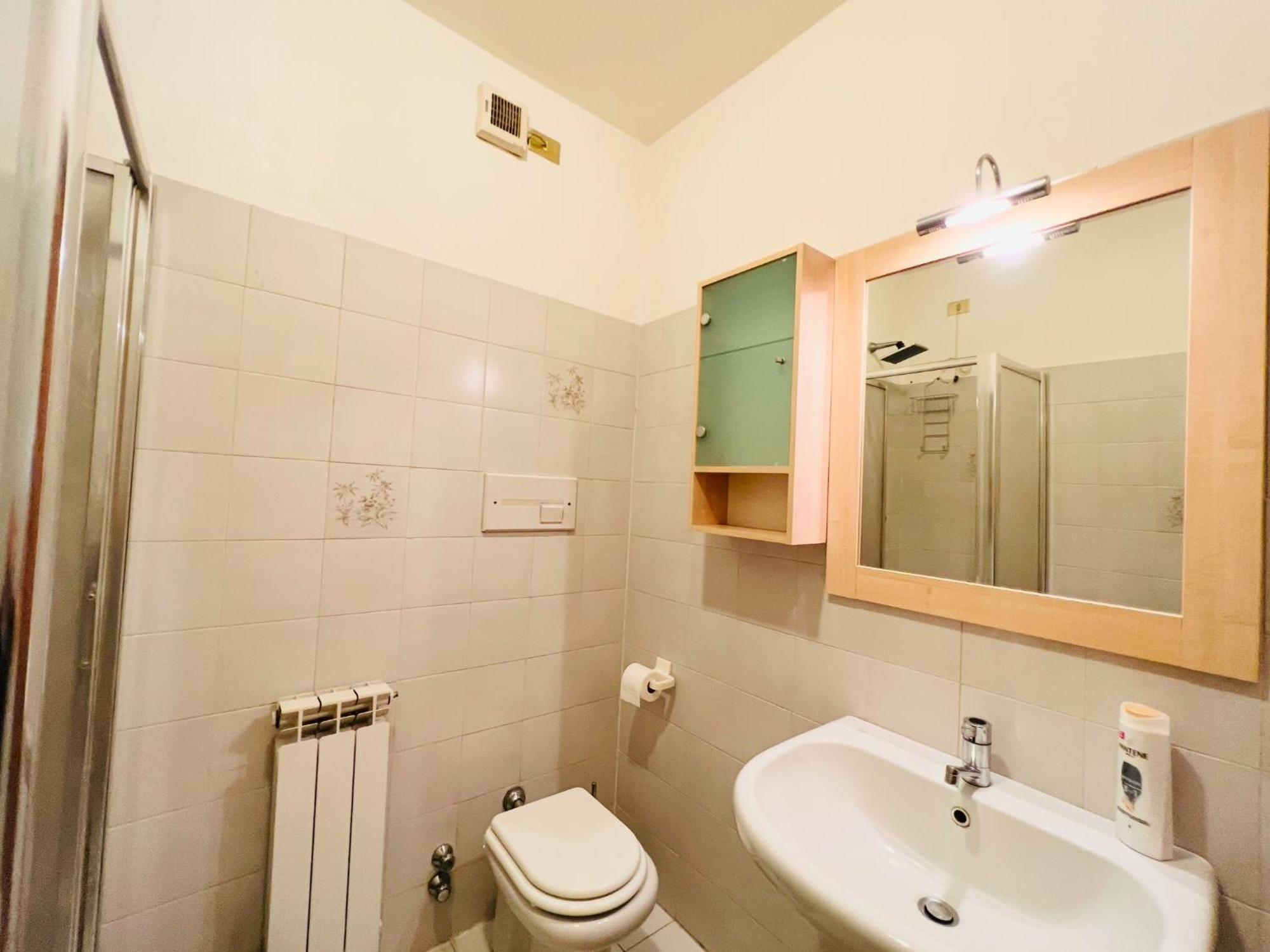 Big In Navigli District With 2 Balcony And Parking Appartamento Milano