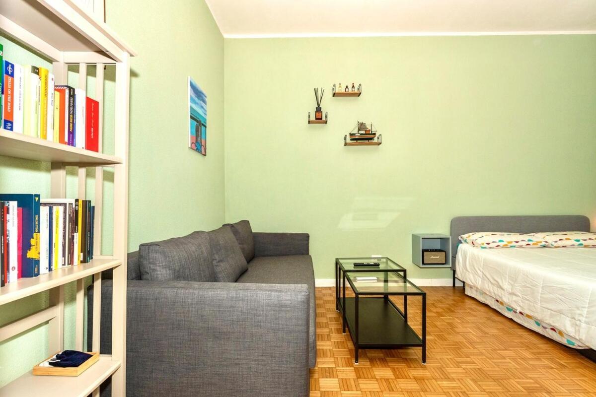 Cozy One-bedroom In Milano