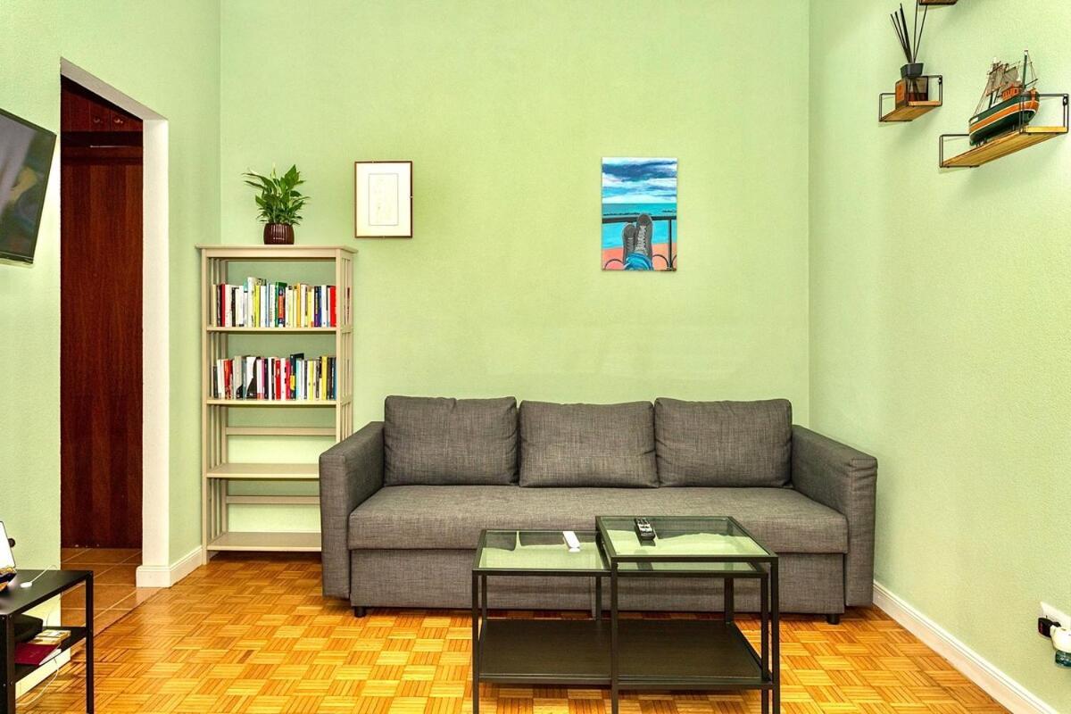 Cozy One-bedroom In Appartamento *