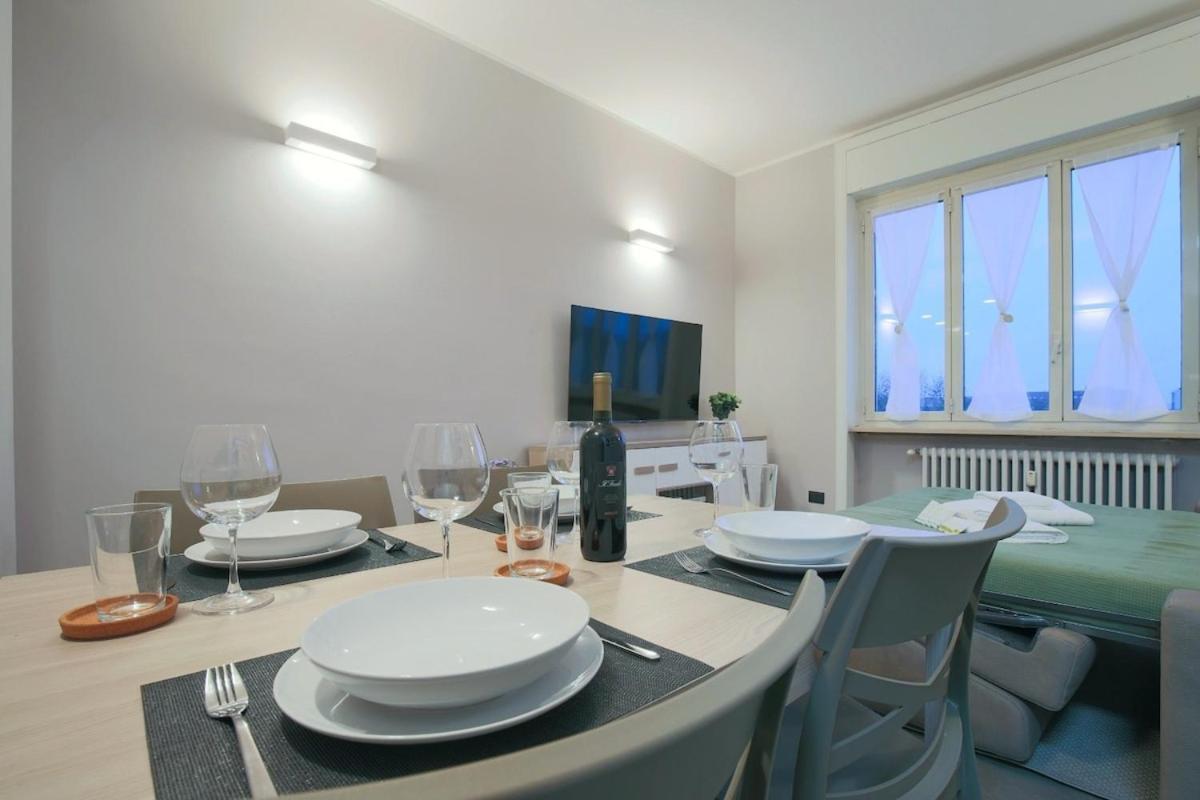 Wide & Bright 2 Bedroom Flat 50m From M4 Station Appartamento *