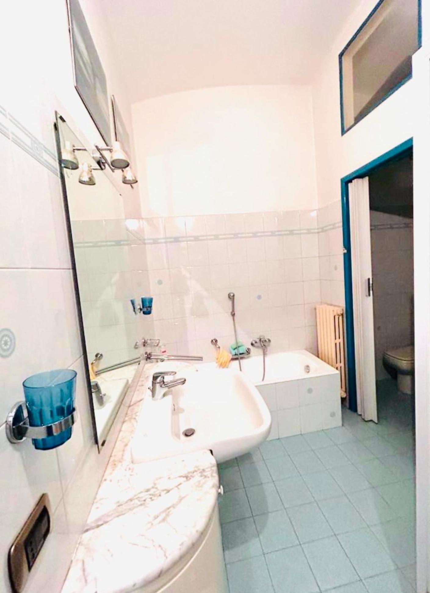 Appartement Center Equipped In The Heart Navigli District Milaan