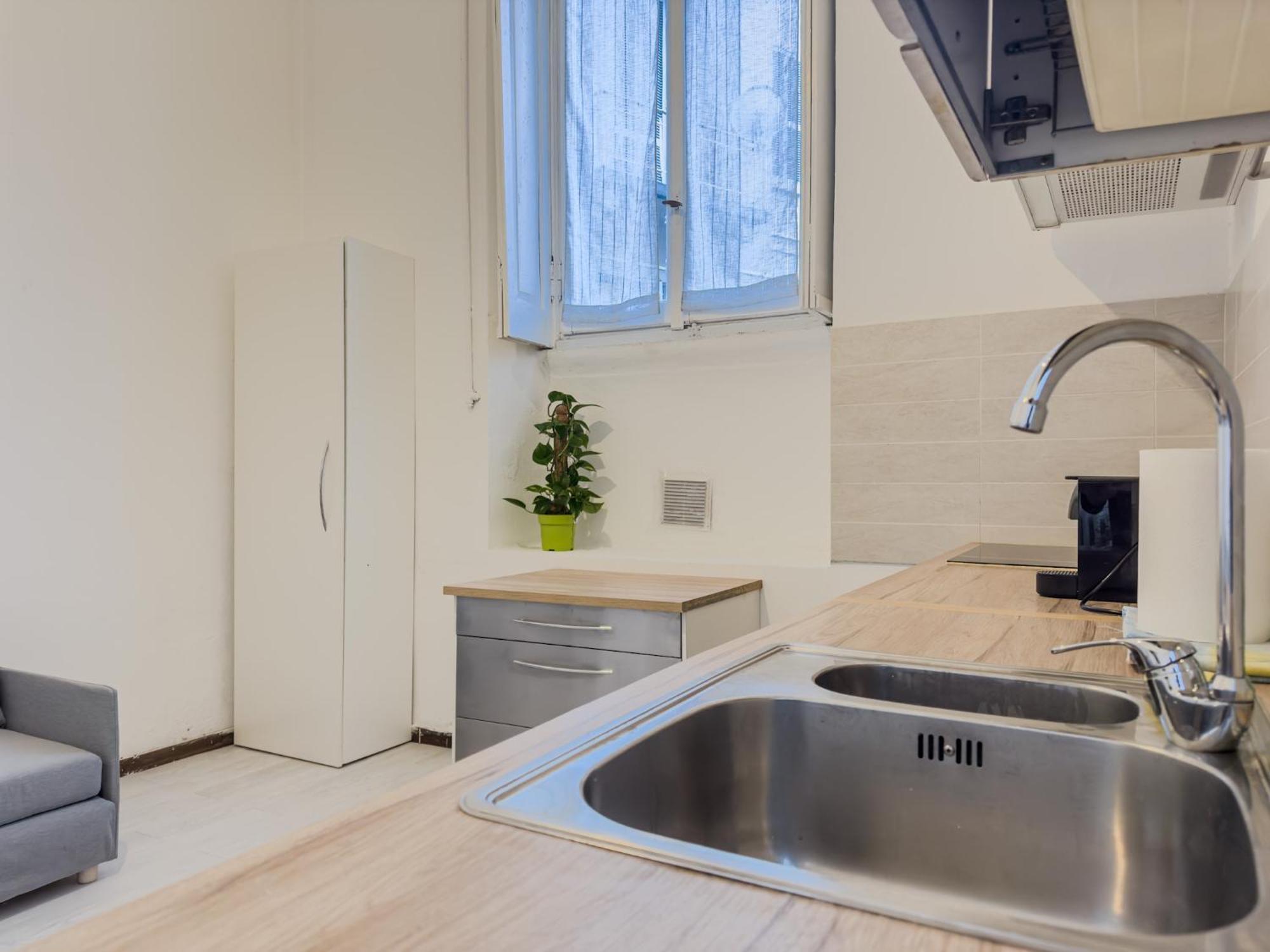 Free Parking Navigli Urban Retreat Milano