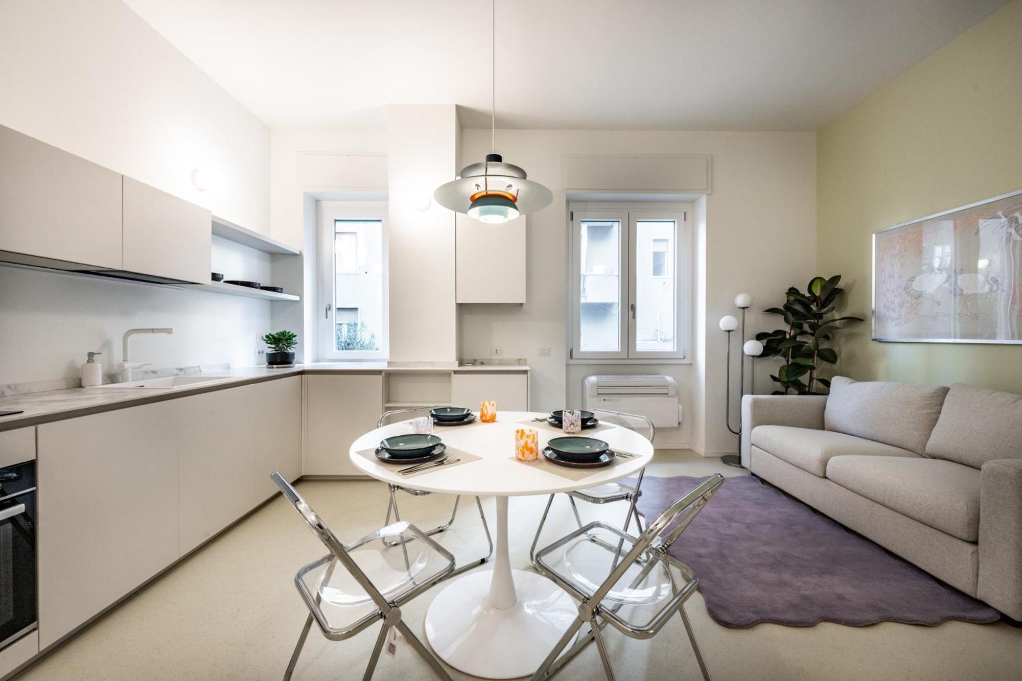 Apartment Design And Silence - Wide Renovated 2 Stops Form Milan