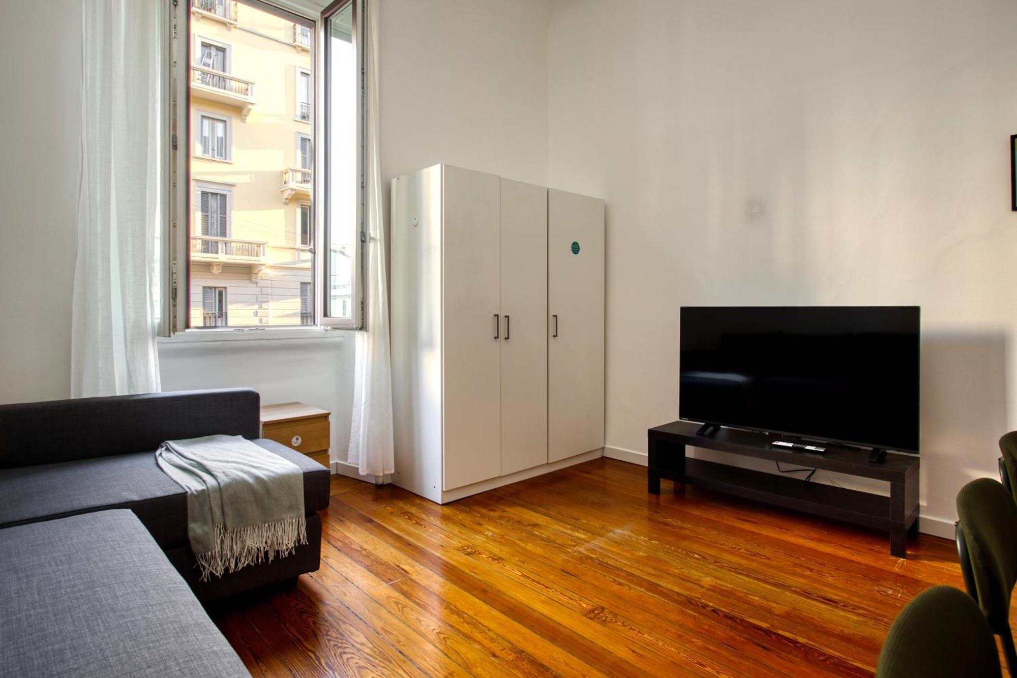 Joivy Cosy 3br Flat In The Centre Of Milano