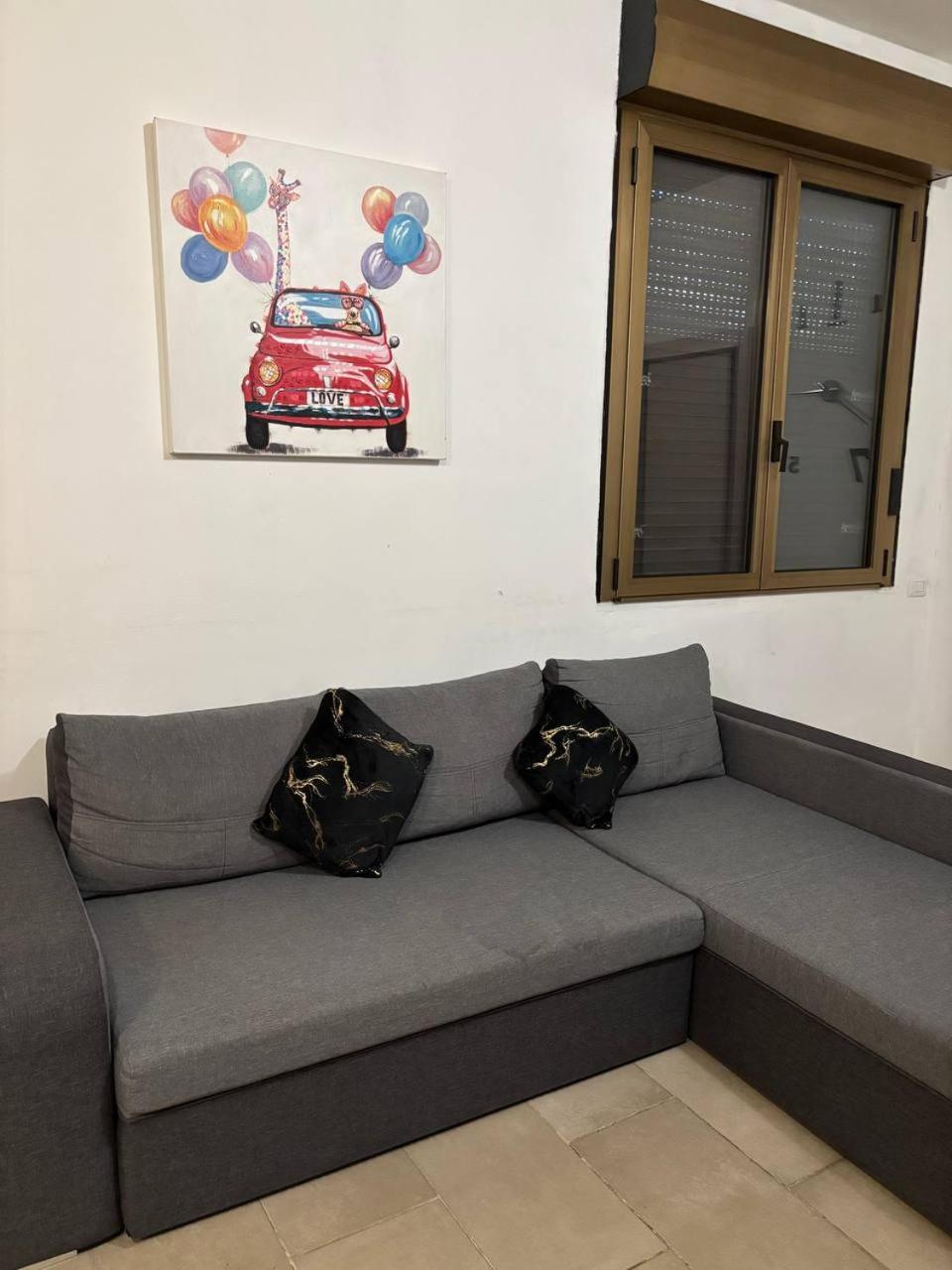 Apartment Mambo House *
