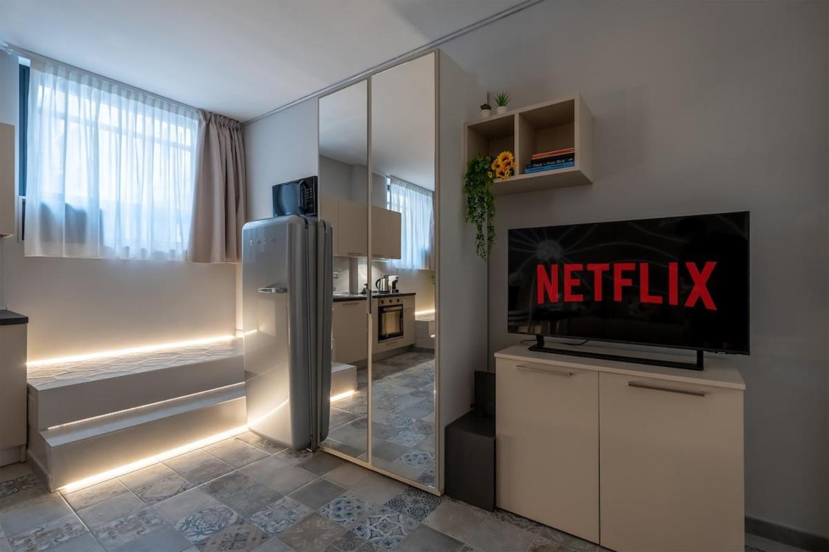 Duomo-navigli - Loft Montenapoleone Wifi & Netflix Appartamento Milano