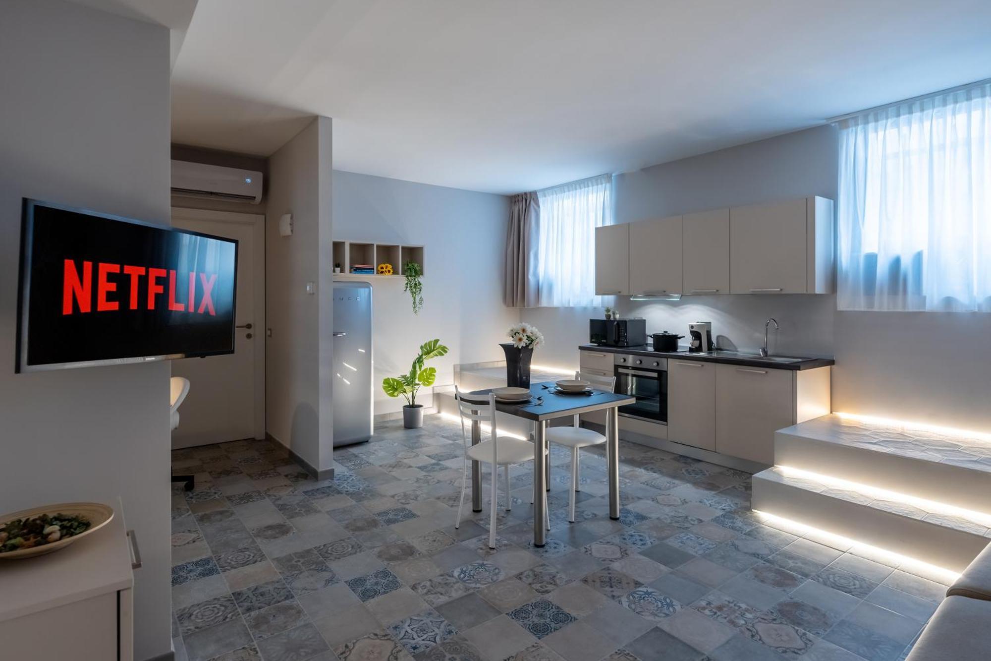 Duomo-navigli - Loft Romana Con Wi-fi & Netflix Milan