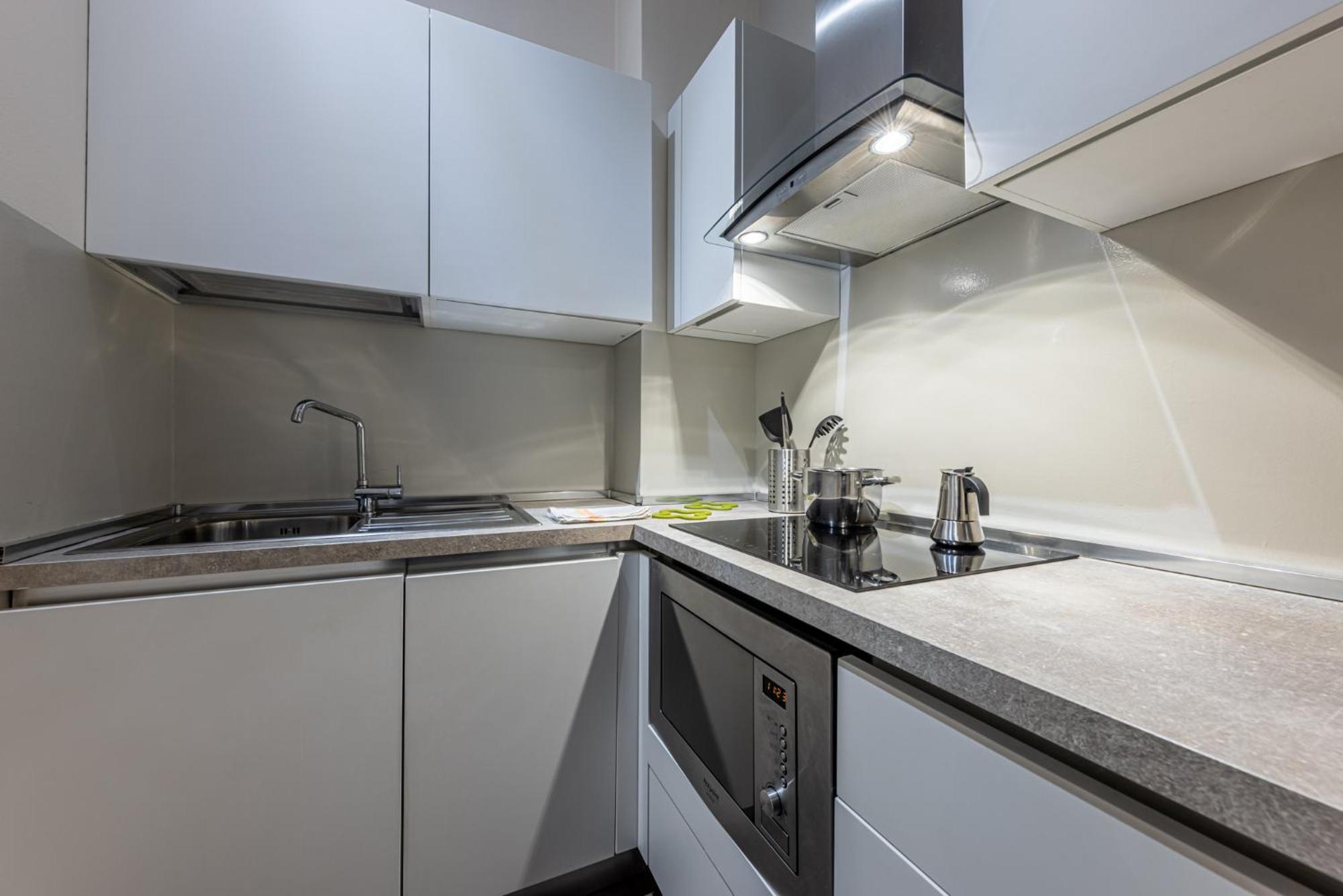 Sant' Ambrogio Flat Apartment *