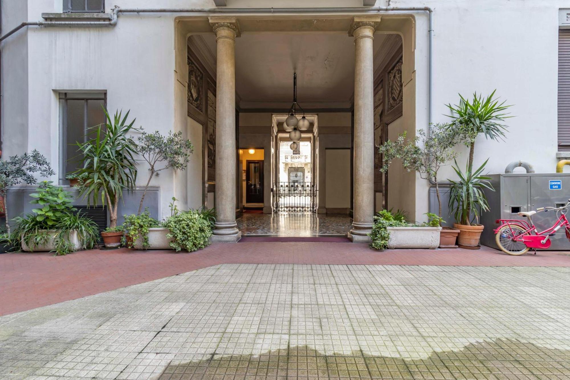 Stradivarius House - Carozzi Milan