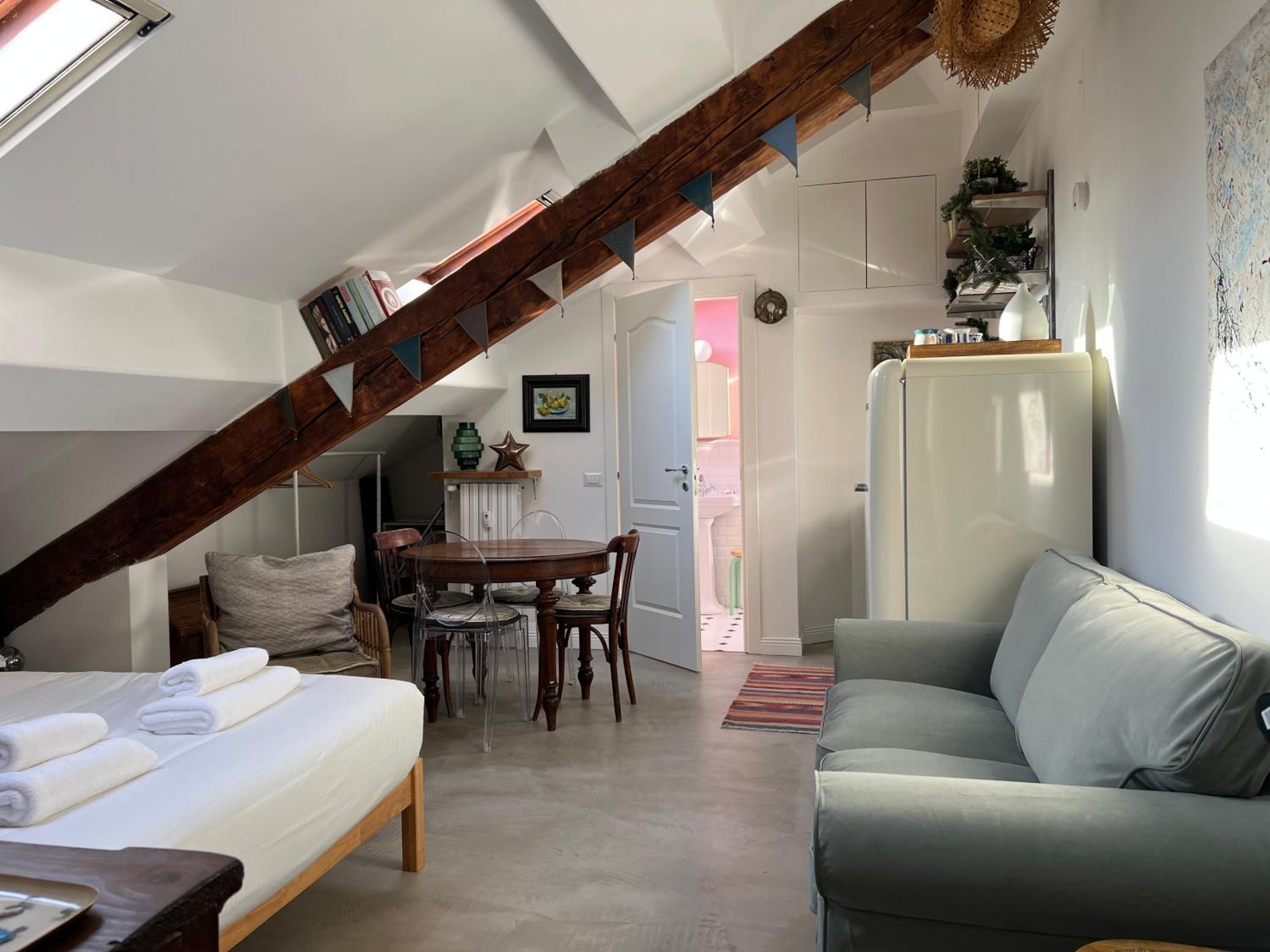 Incantevole Loft Accanto Stazione