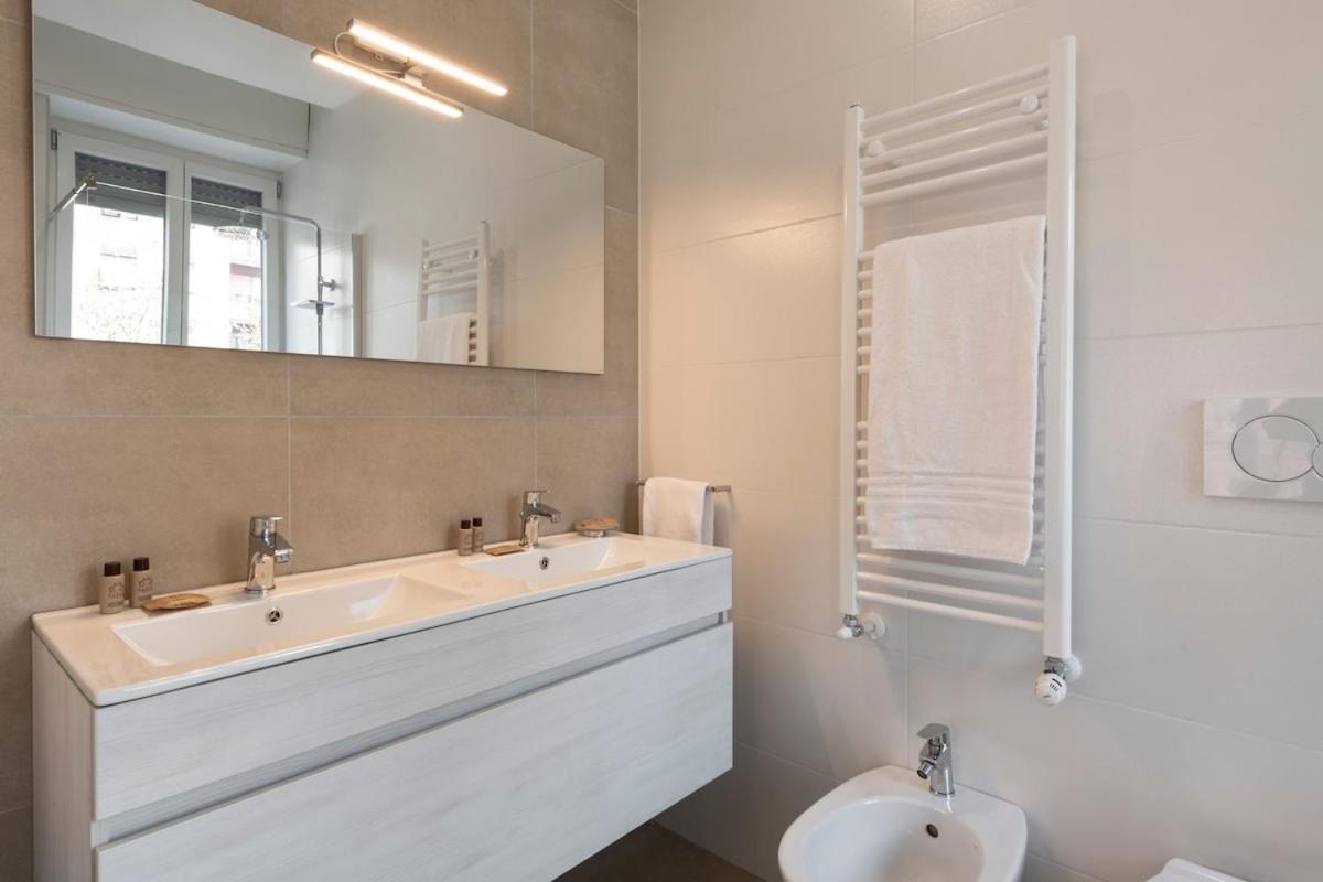 Bright 2 Bedrooms And 2 Bathrooms - B Appartamento *