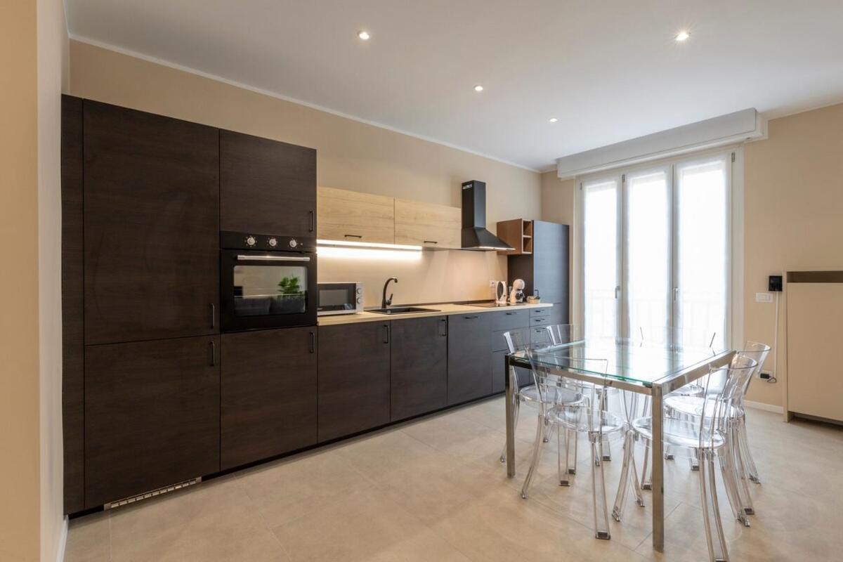 Bright 2 Bedrooms And 2 Bathrooms - B Appartamento *