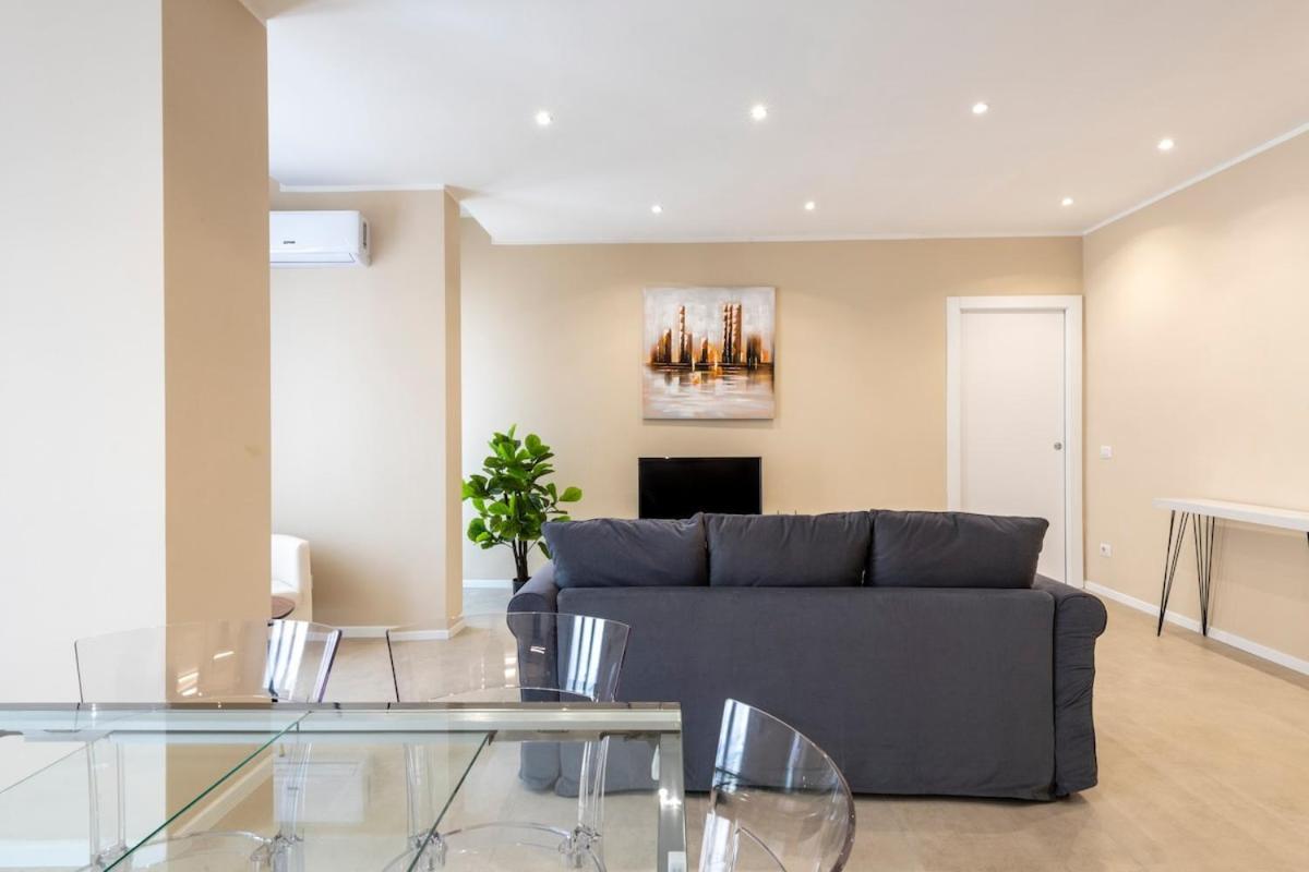 Appartamento Bright 2 Bedrooms And 2 Bathrooms - B Milano