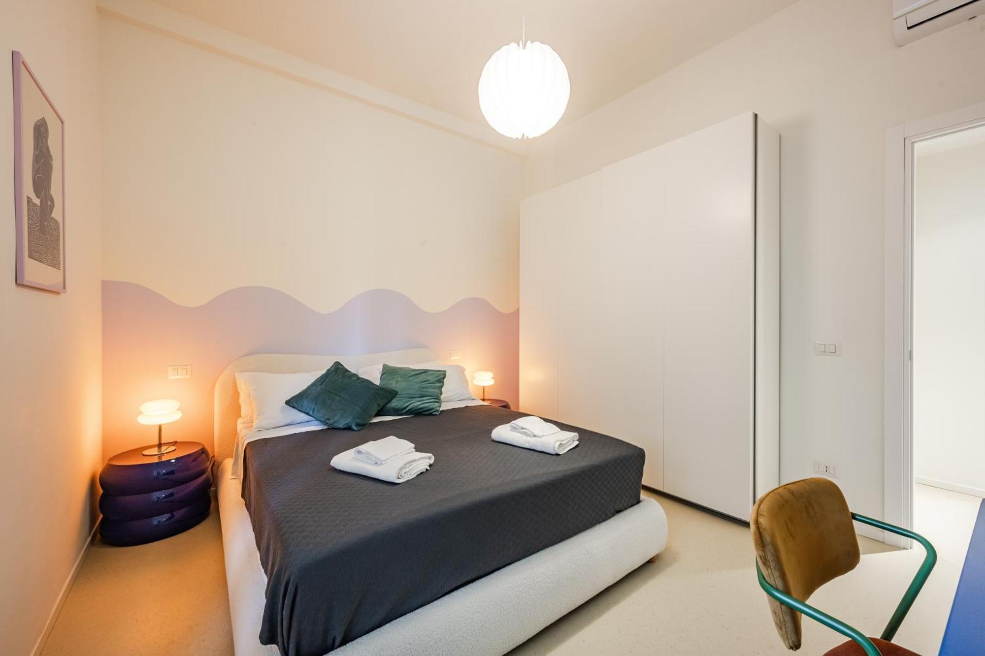 Design And Silence - Wide Renovated 2 Stops Form Apartment Milan