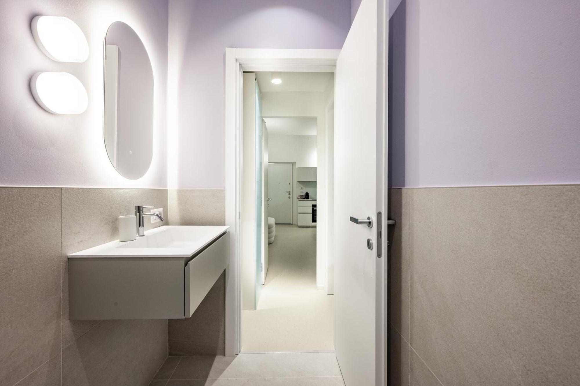 Apartment Design And Silence - Wide Renovated 2 Stops Form Milan