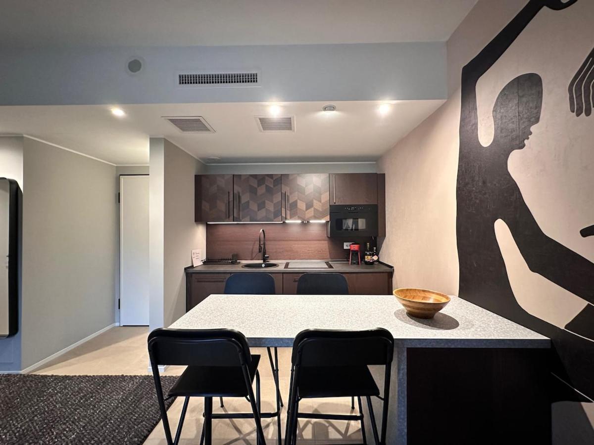 Sky Apartment *