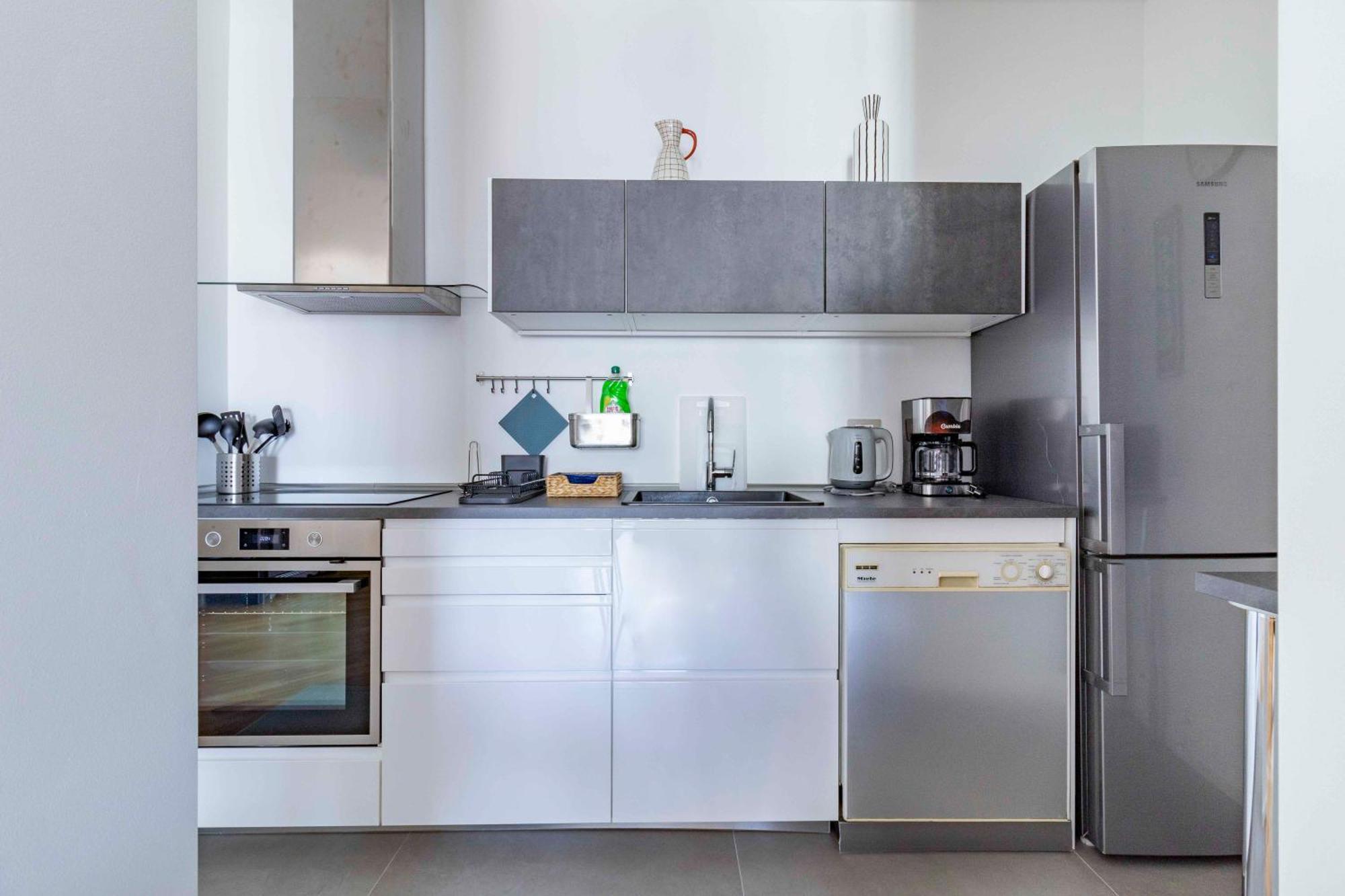 Bright House - Carozzi Milan