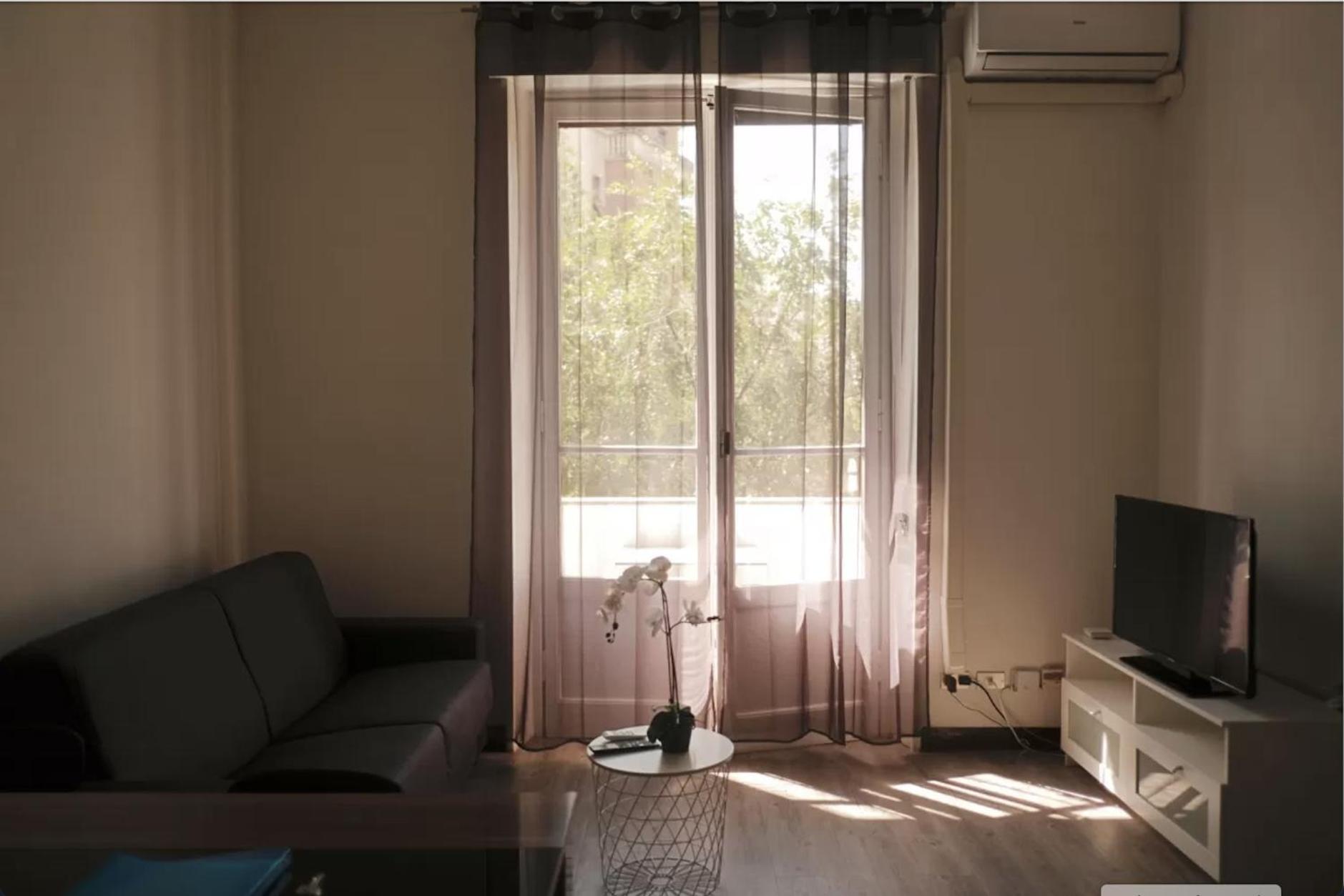 Bwr - Two-room Near Navigli Area, Foppa Appartamento *