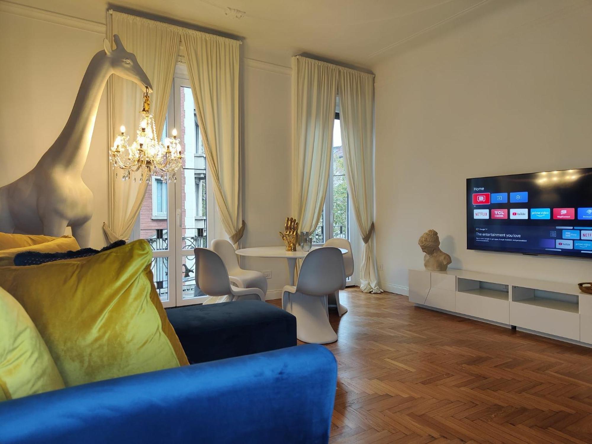 Appartamento 9 Guests Apartments, 4 Bedrooms, 4 Baths In Downtown With Ac, Wifi And Subway M1 M2 Airport Connected Milano