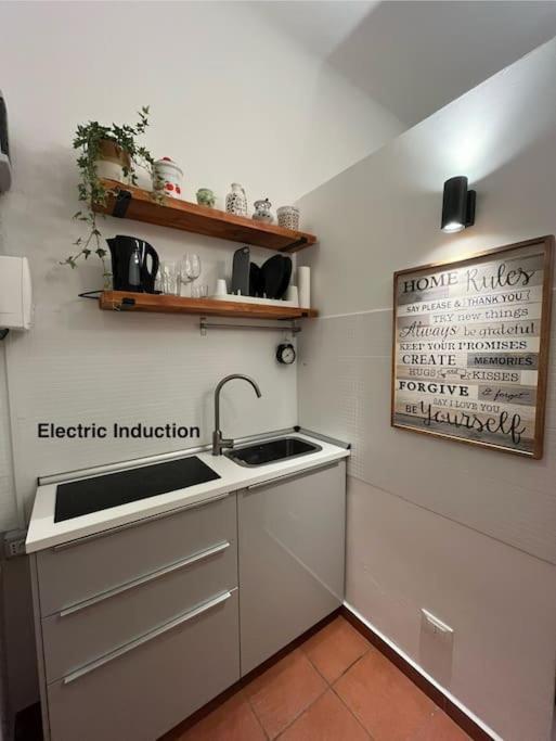 Flat In - Tocino Mini Casa Appartamento