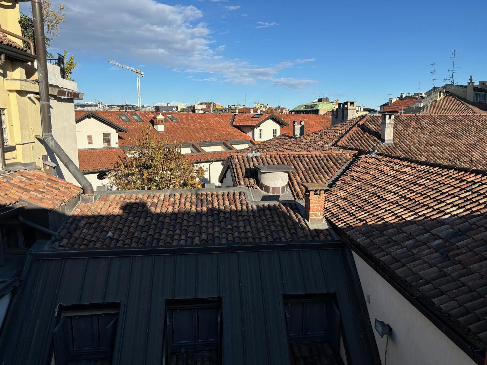 Penthouse In Fashion District Of Milan, Close To Montenapoleone, Duomo, Scala Milano