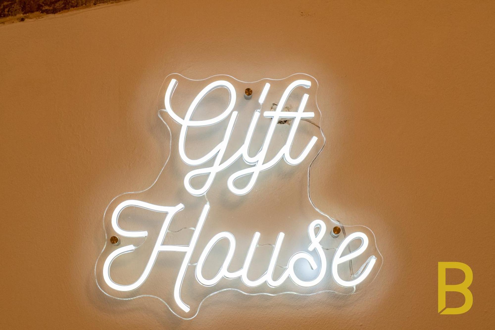 Gift House Apartment *