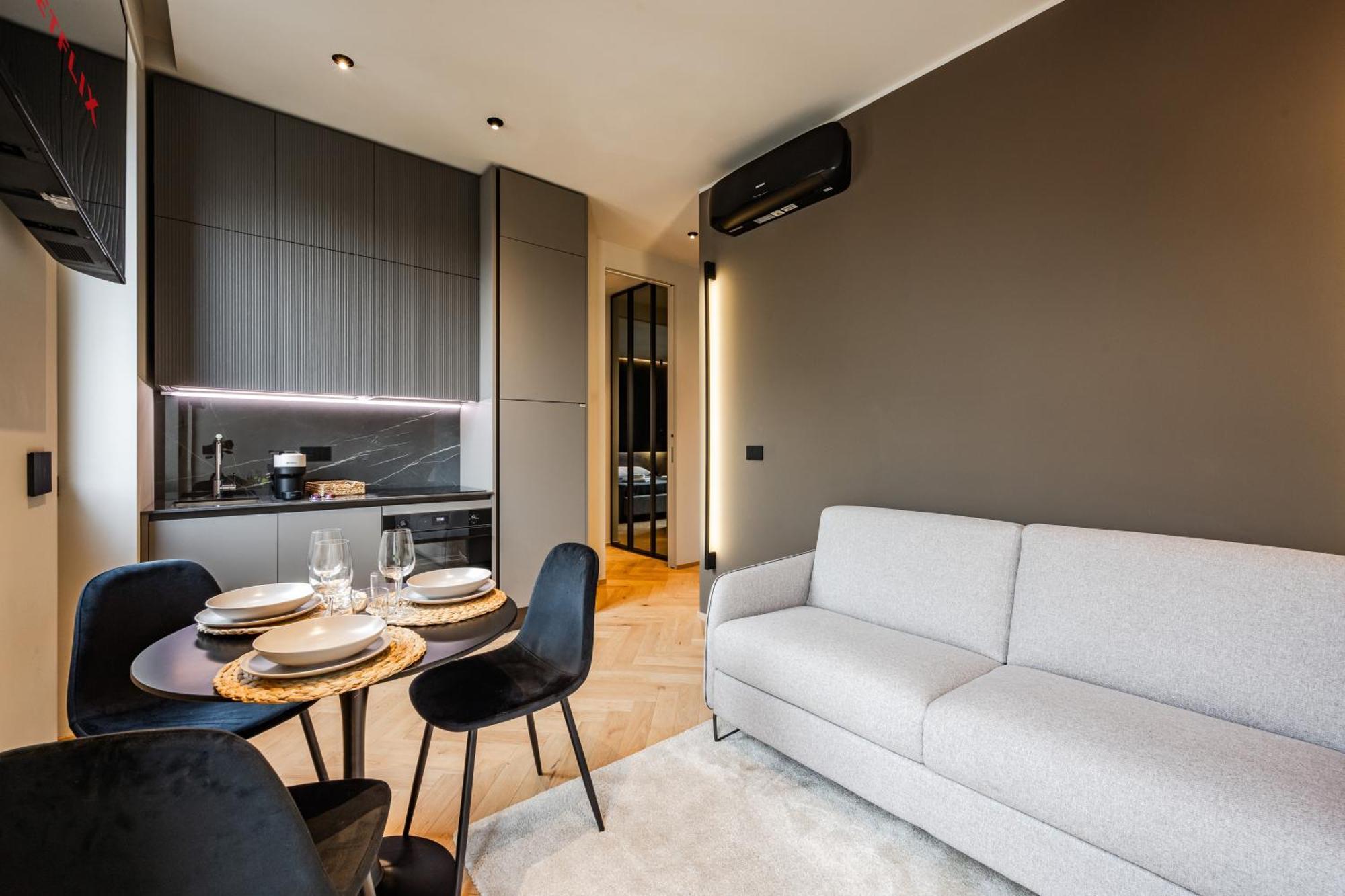 Luxury With View Steps From The Duomo * Milano