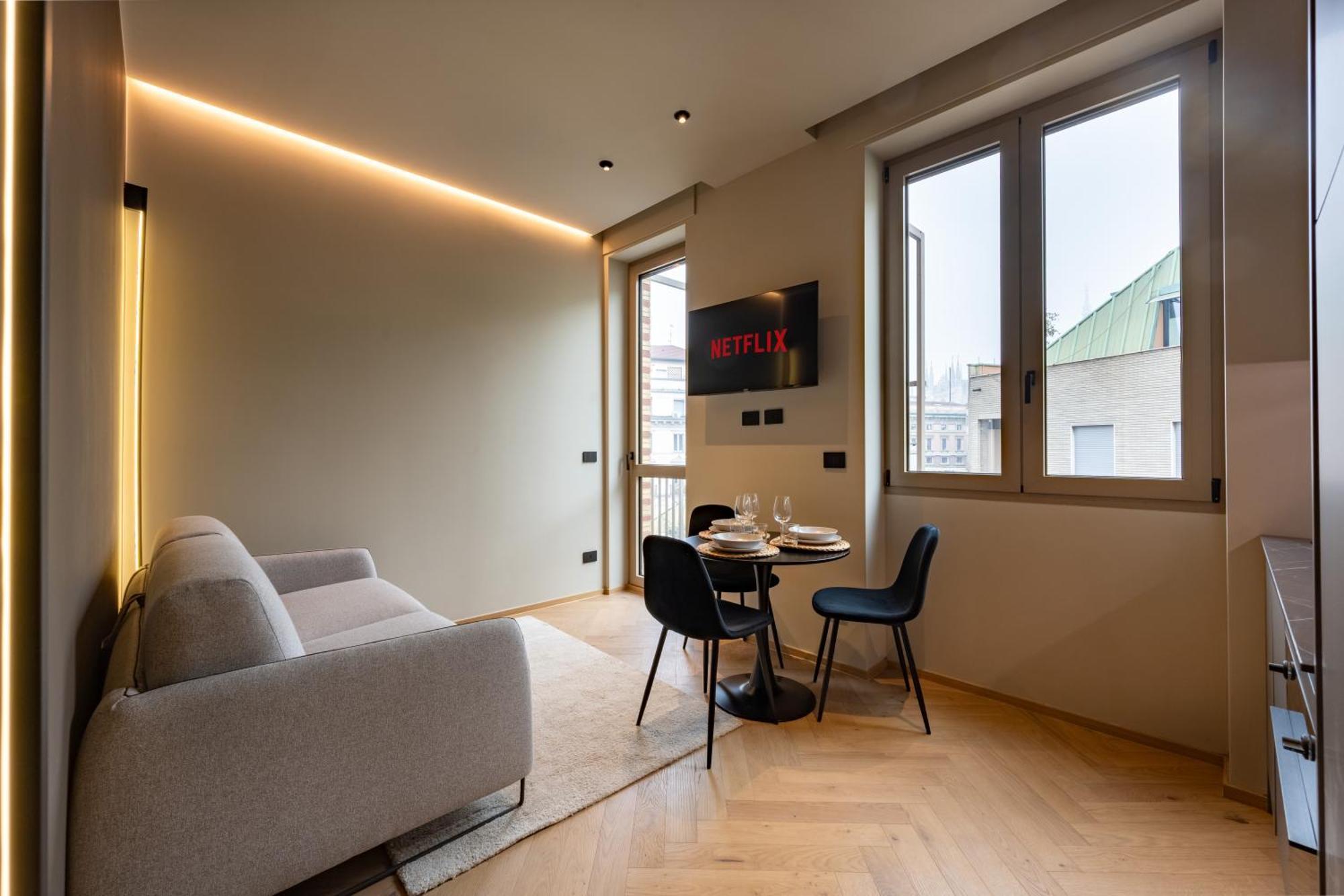 Luxury With View Steps From The Duomo * Milano