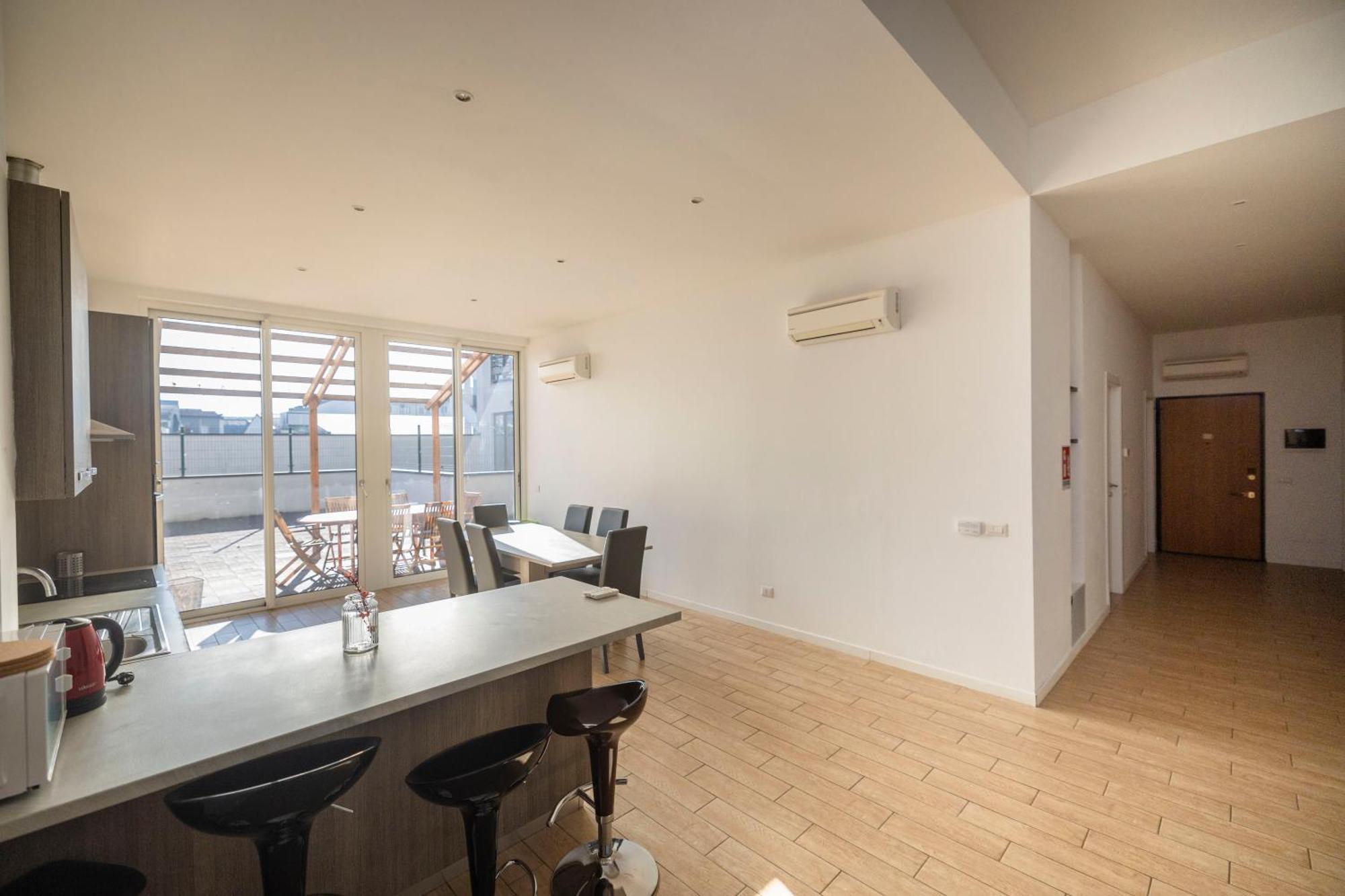 Appartamento Magnifico Con Doppio Terrazzo Milano