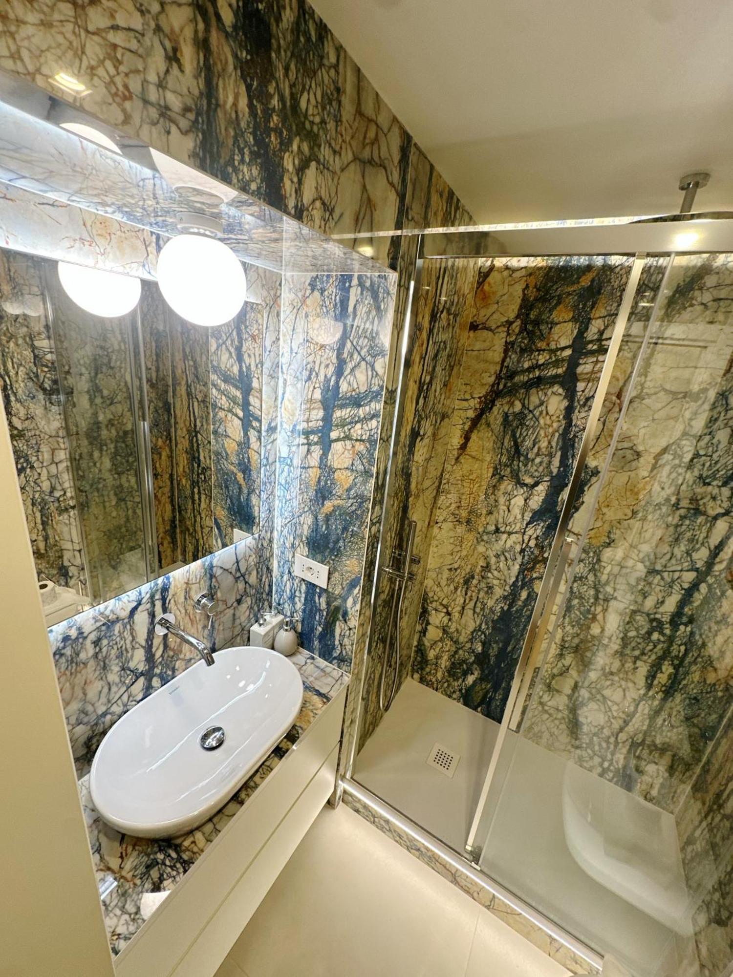 Private With Wi-fi Near Duomo Atena Milan
