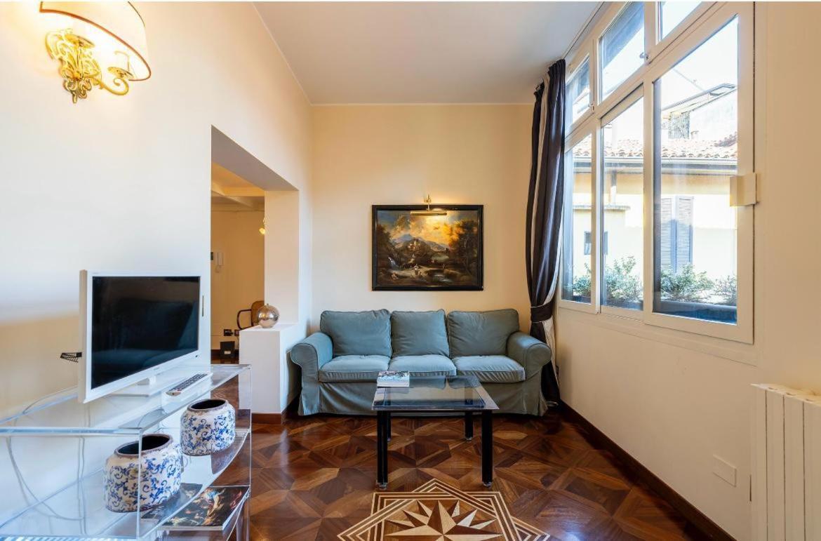 Apartment 10 Minutes From The Duomo - Elegant Maison *