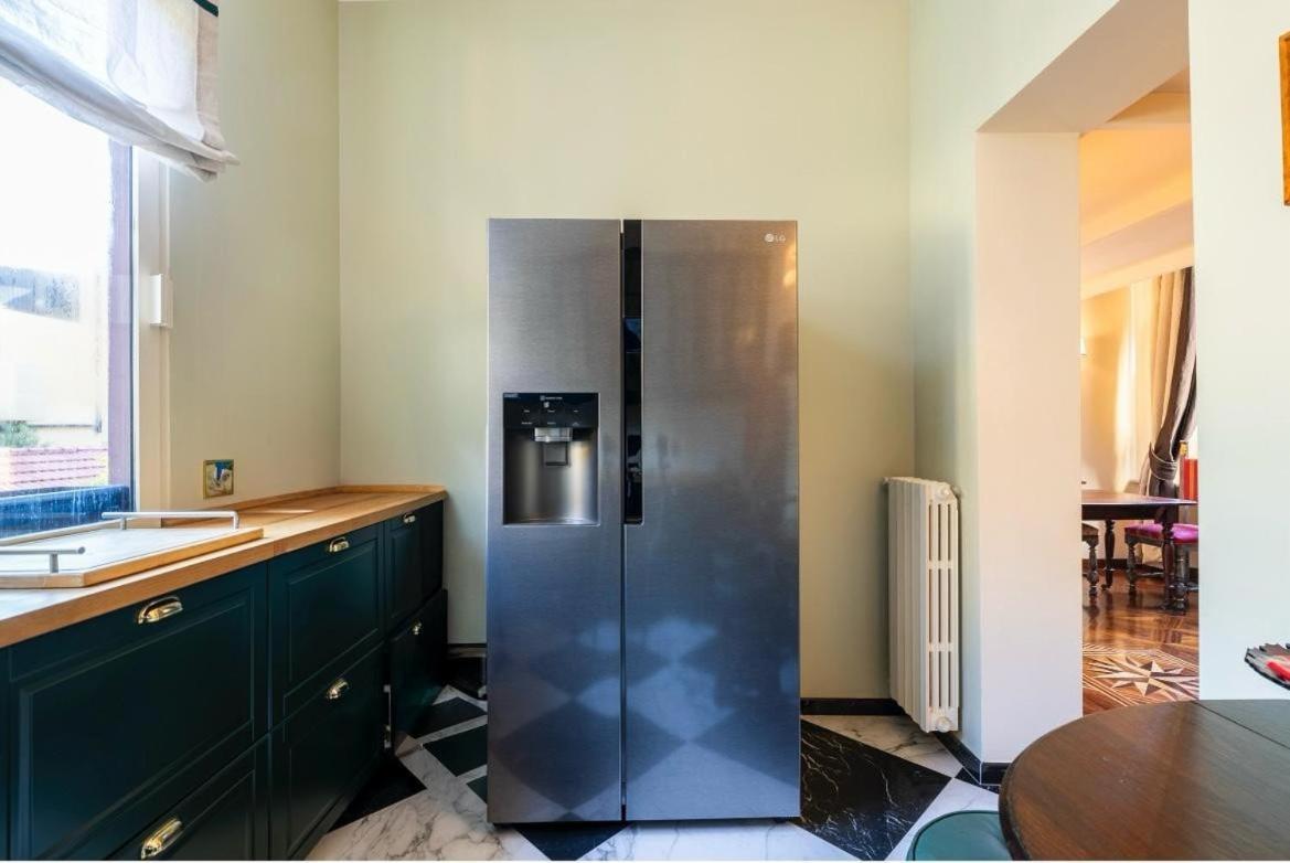 Apartment 10 Minutes From The Duomo - Elegant Maison Milan
