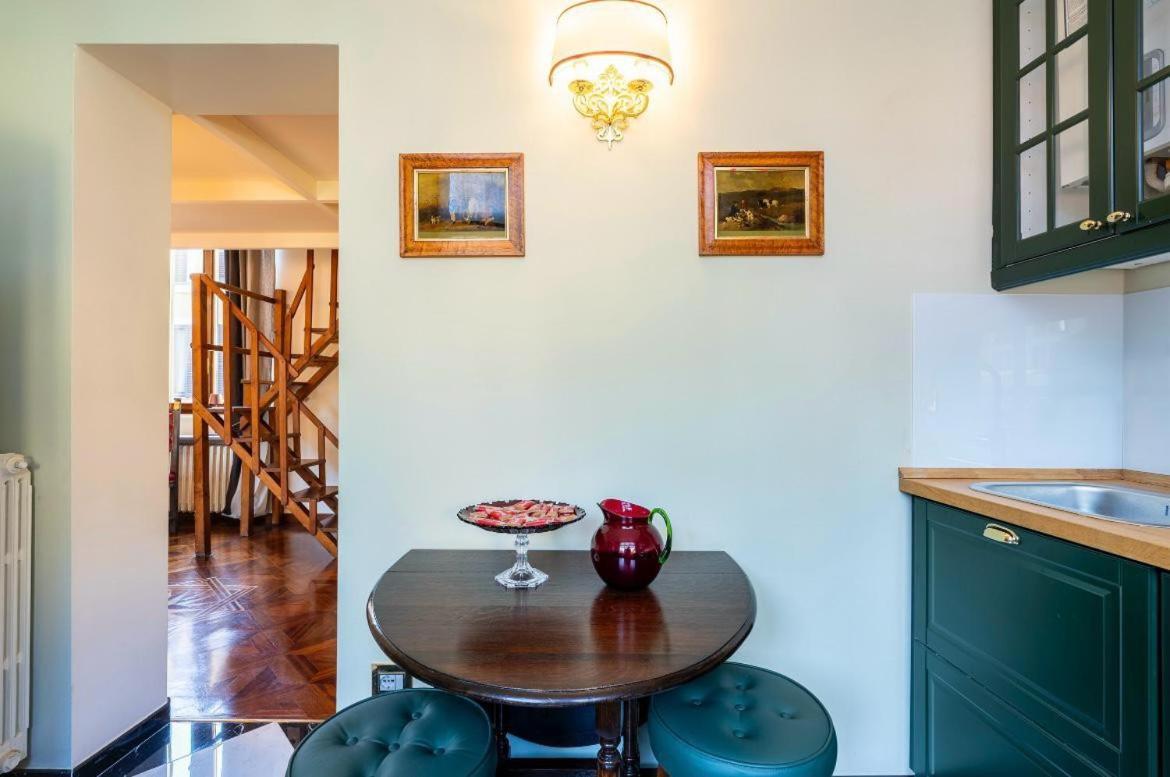 Apartment 10 Minutes From The Duomo - Elegant Maison Milan