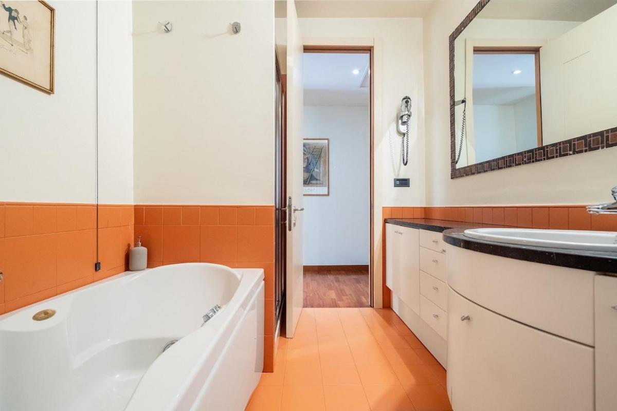 Appartamento Porta Venezia, Elegant *
