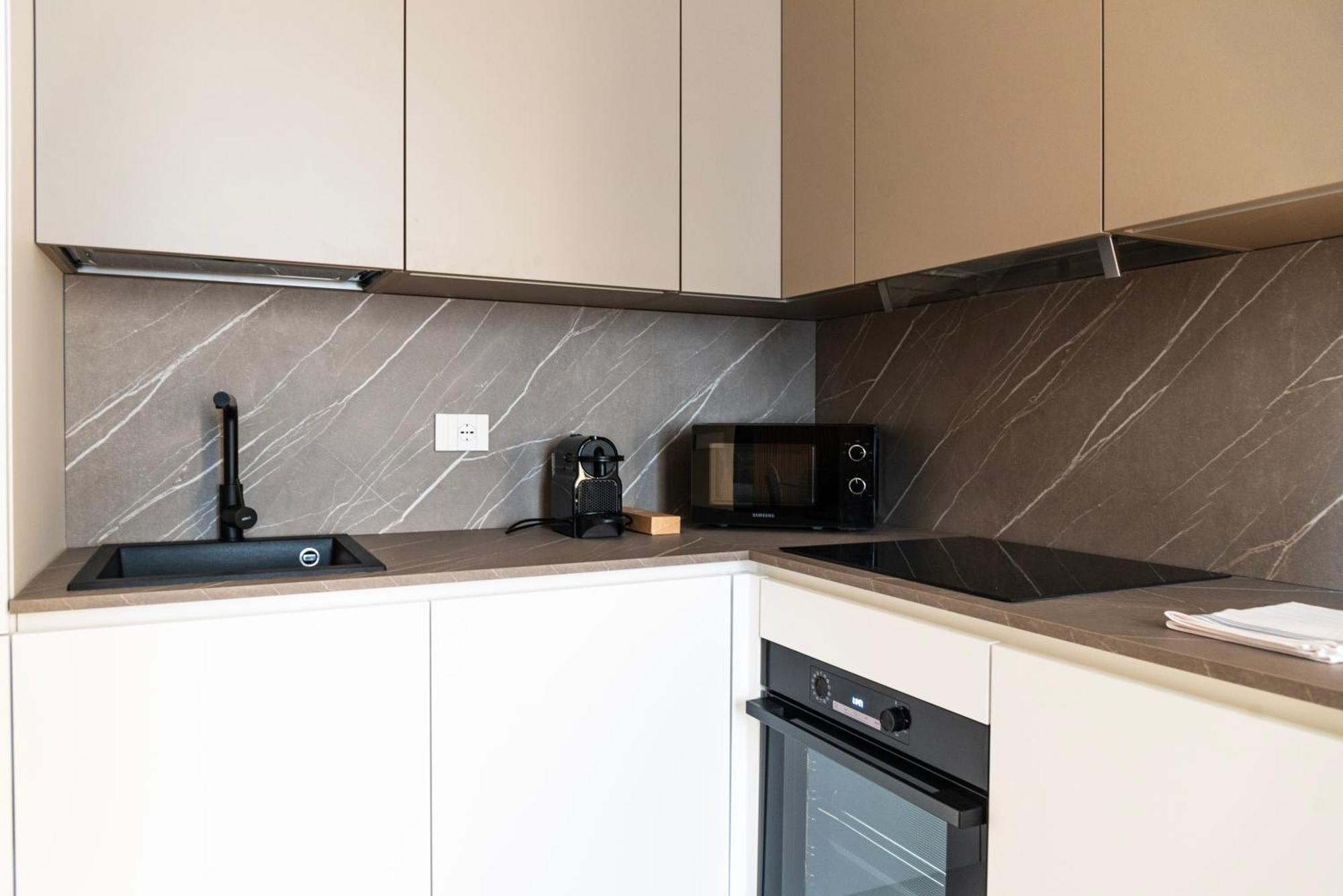 Appartamento Youhosty - 2 Bedroom Porta Venezia