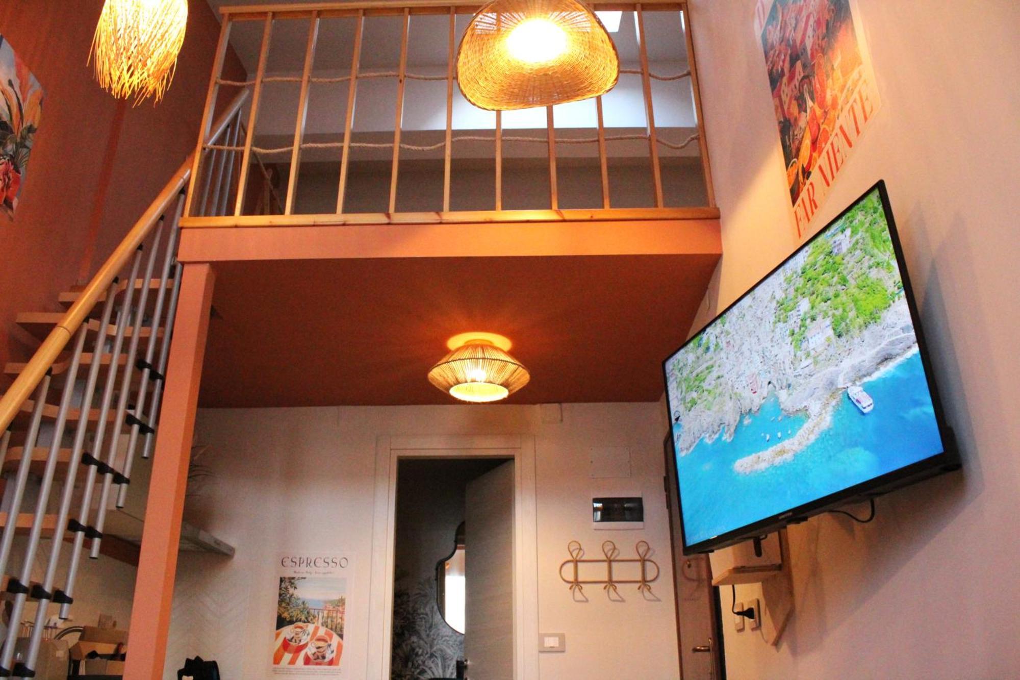 Mediterraneo Loft - Fabrique - Santa Giulia Hockey Arena - 20 Minutes From Duomo Milano