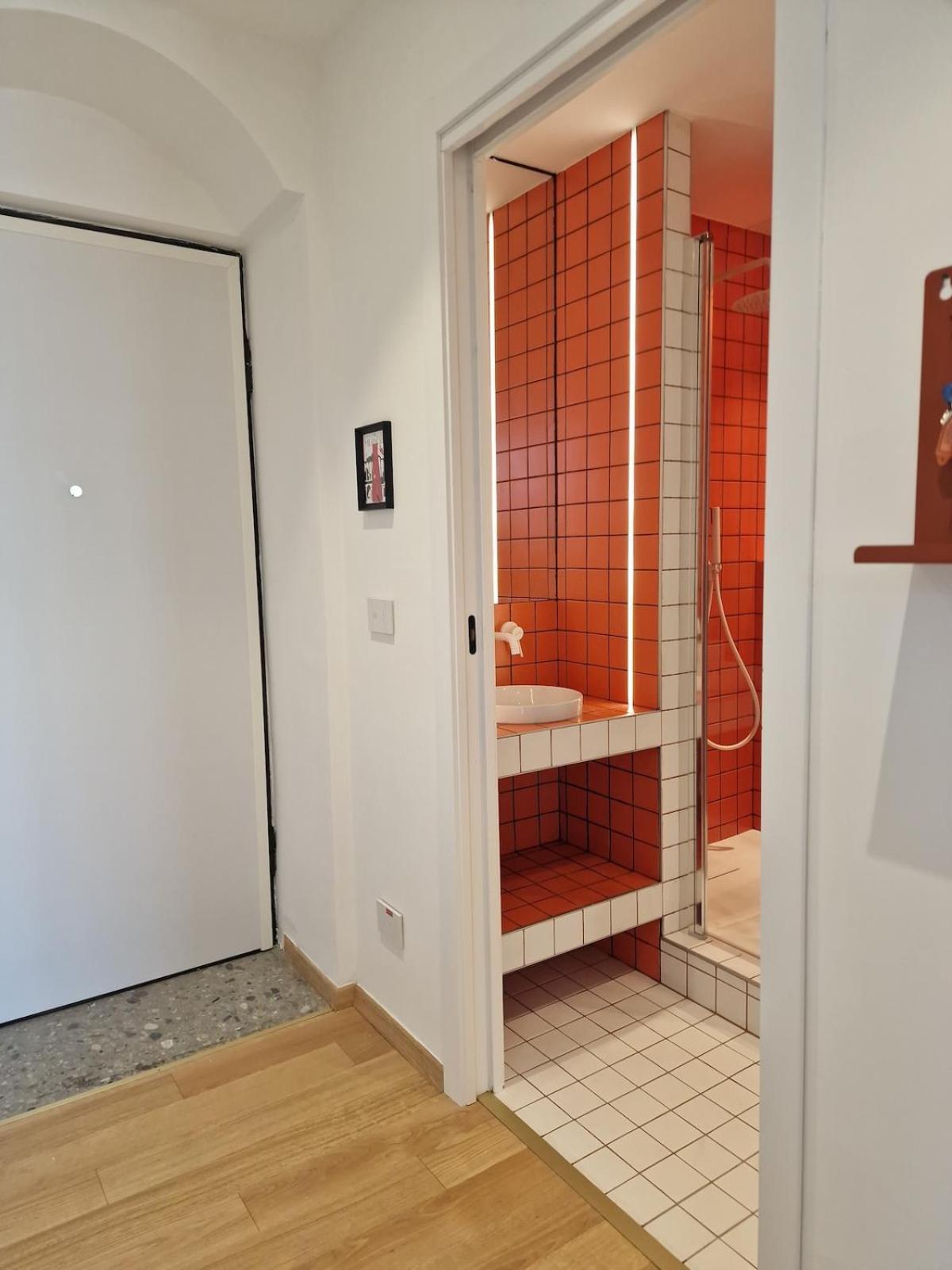 Camparino Apartment, 10 Min From The Duomo, * Milano