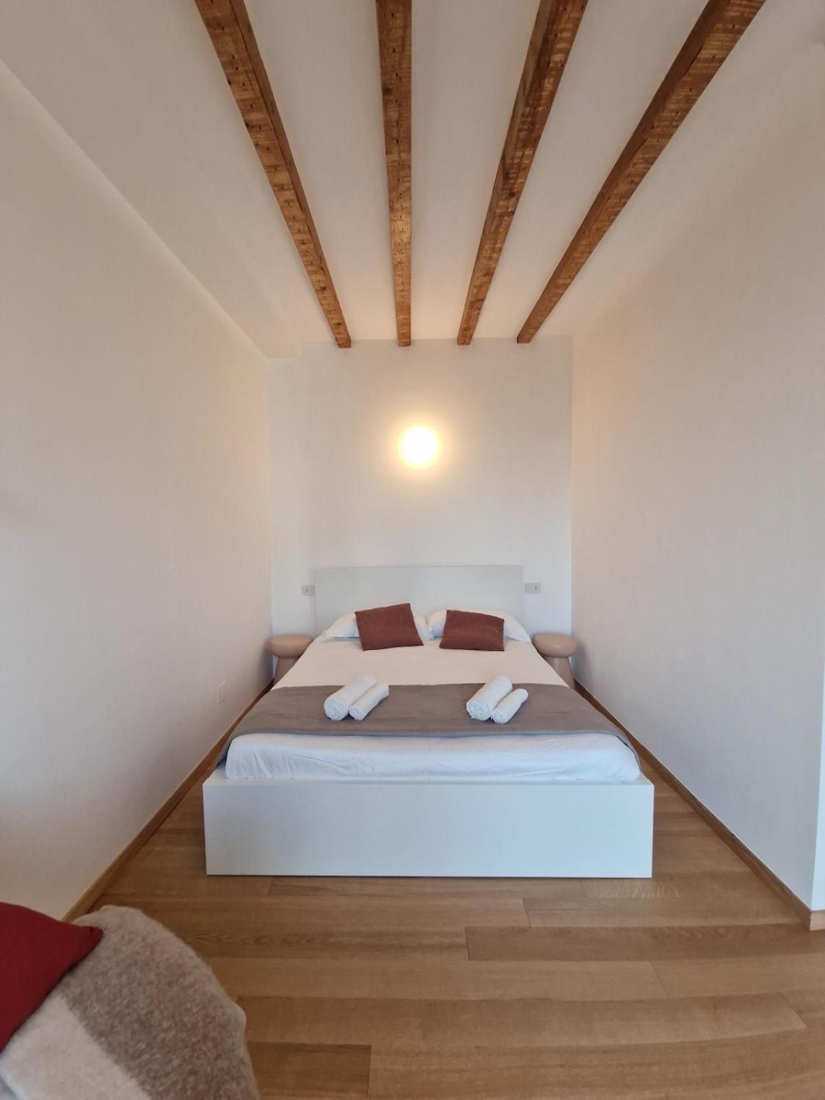 Appartamento Camparino Apartment, 10 Min From The Duomo, *