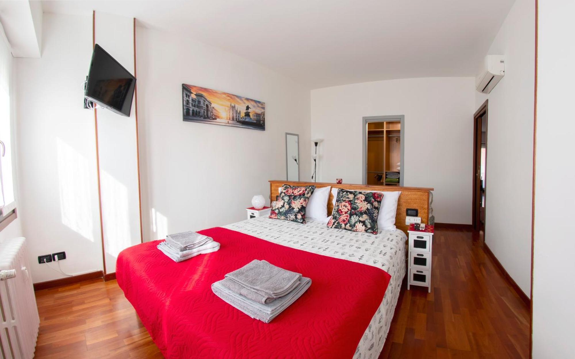 Cozy Design House - 15 Minutes From Navigli-humanitas Appartamento