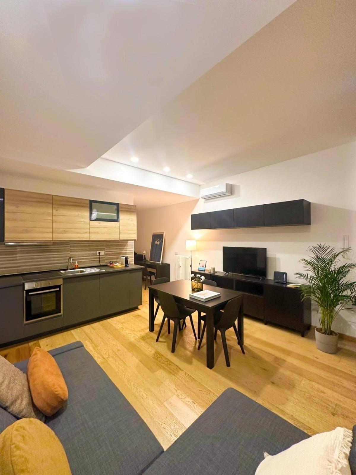 Cozy Design In Piola-citta Studi Apartment