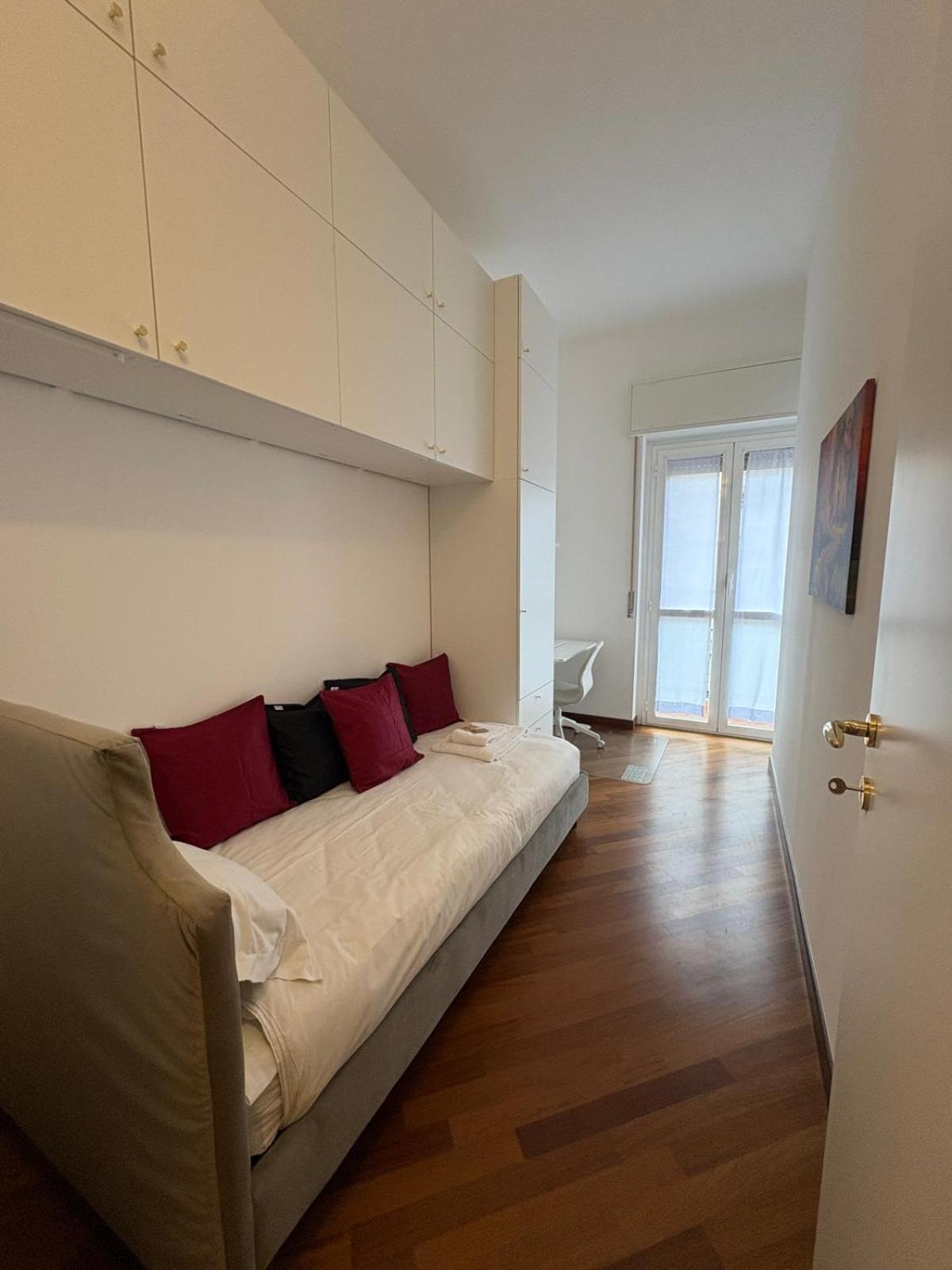 Apartment Bocconi - Porta Romana 4 Da Letto Con 2 Bagni Privati