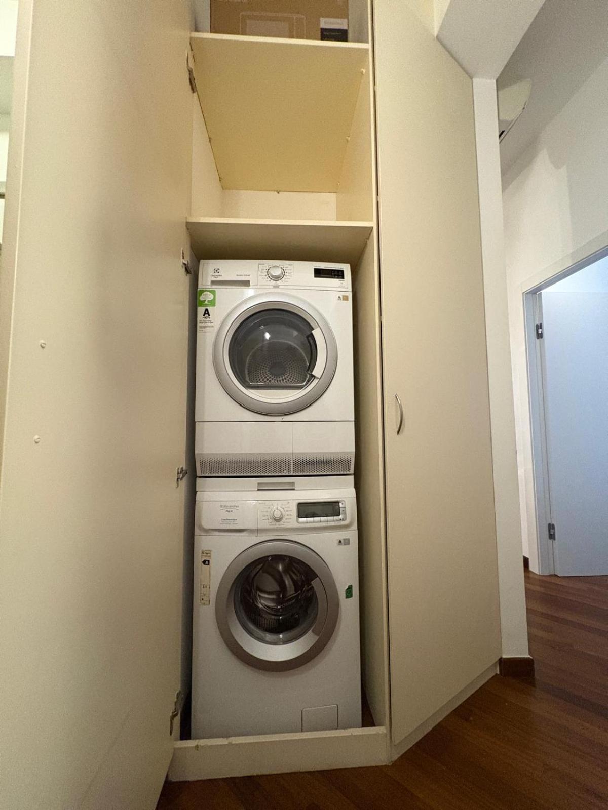 Bocconi - Porta Romana 4 Da Letto Con 2 Bagni Privati *