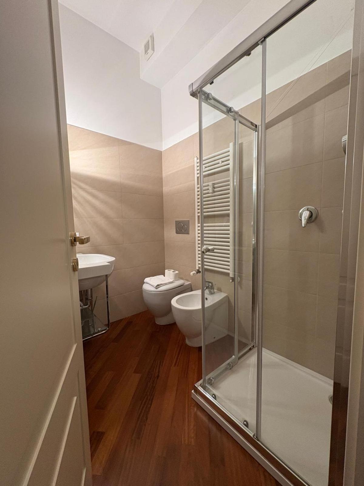 Apartment Bocconi - Porta Romana 4 Da Letto Con 2 Bagni Privati Milan