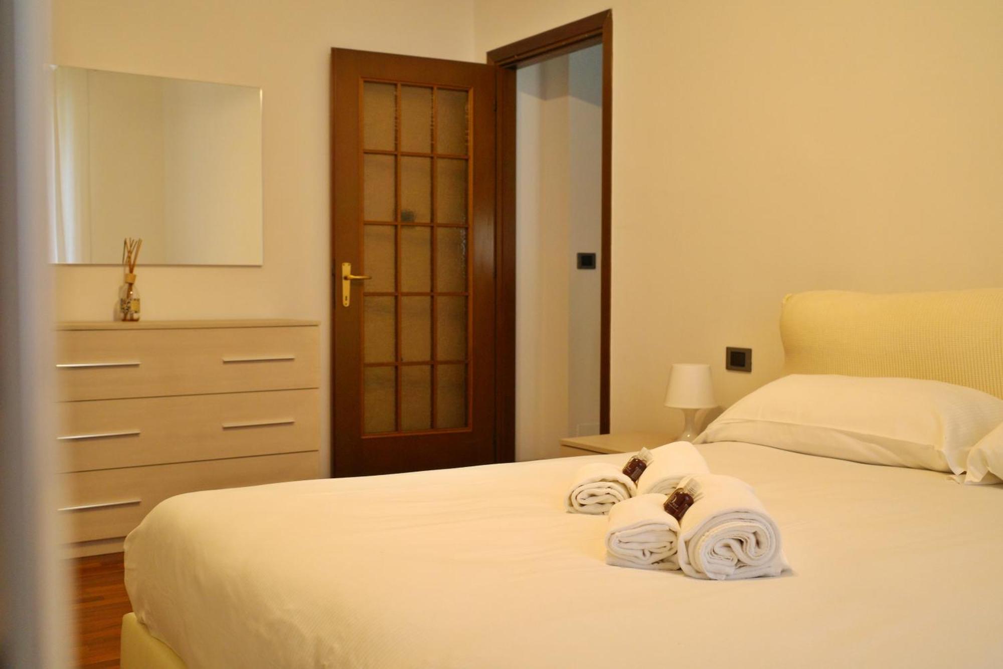 Bwr - Two-room Near The Station, Venini Milano
