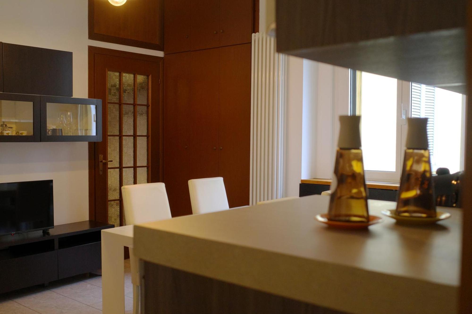 Bwr - Two-room Near The Station, Venini * Milano