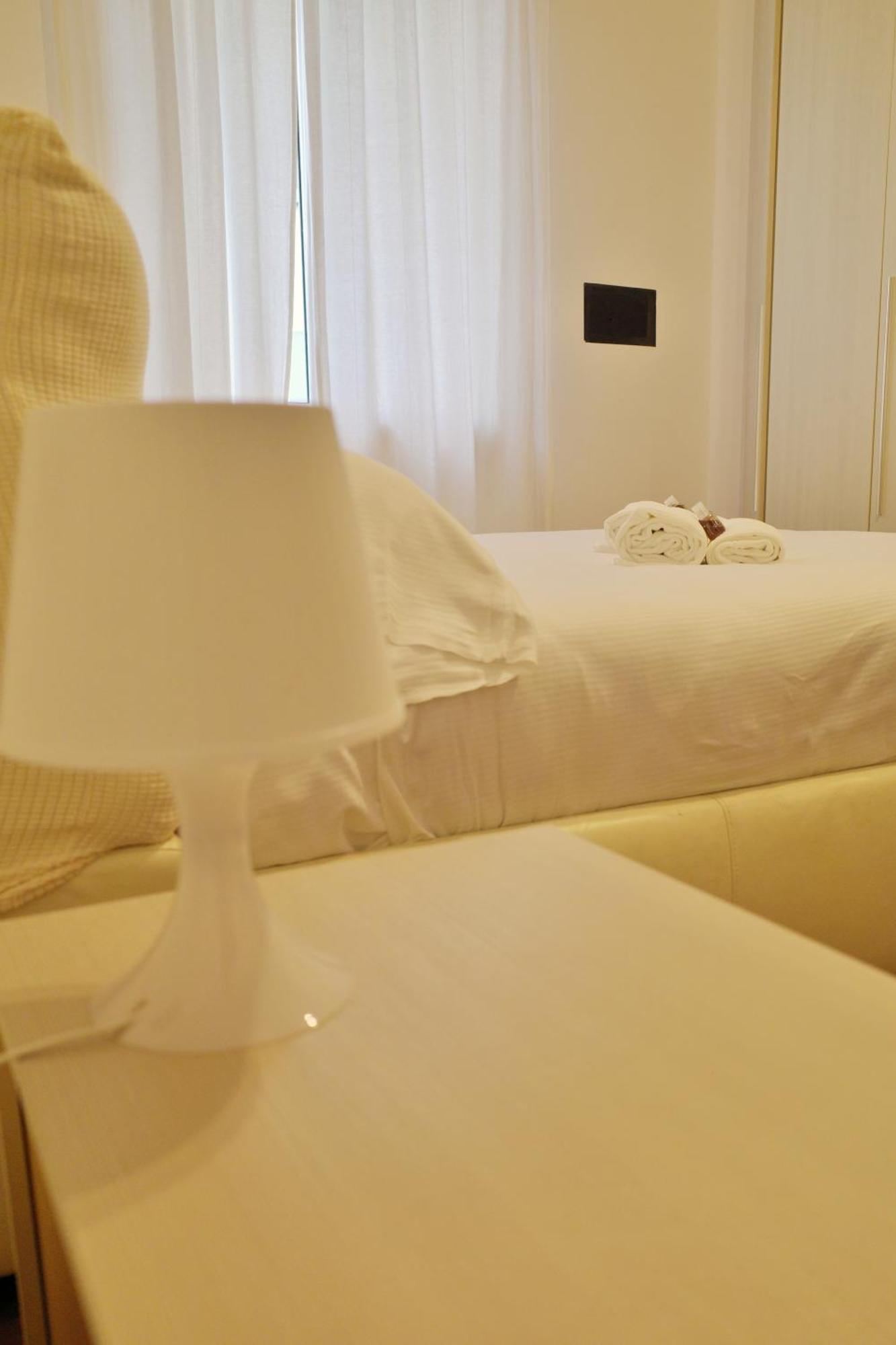Bwr - Two-room Near The Station, Venini *